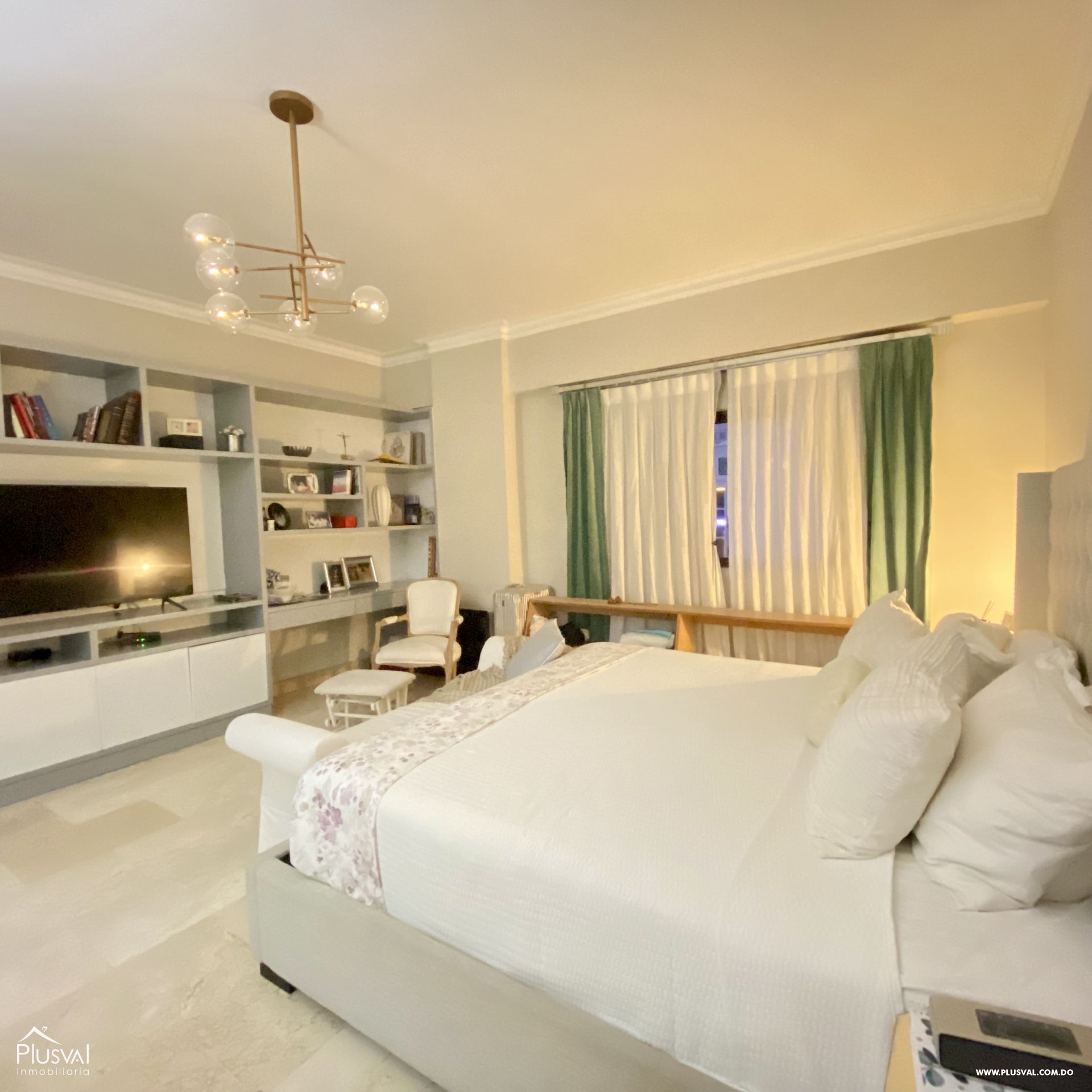 Apartamento Clásico modernizado en Paraíso con Amplios Espacios 380119