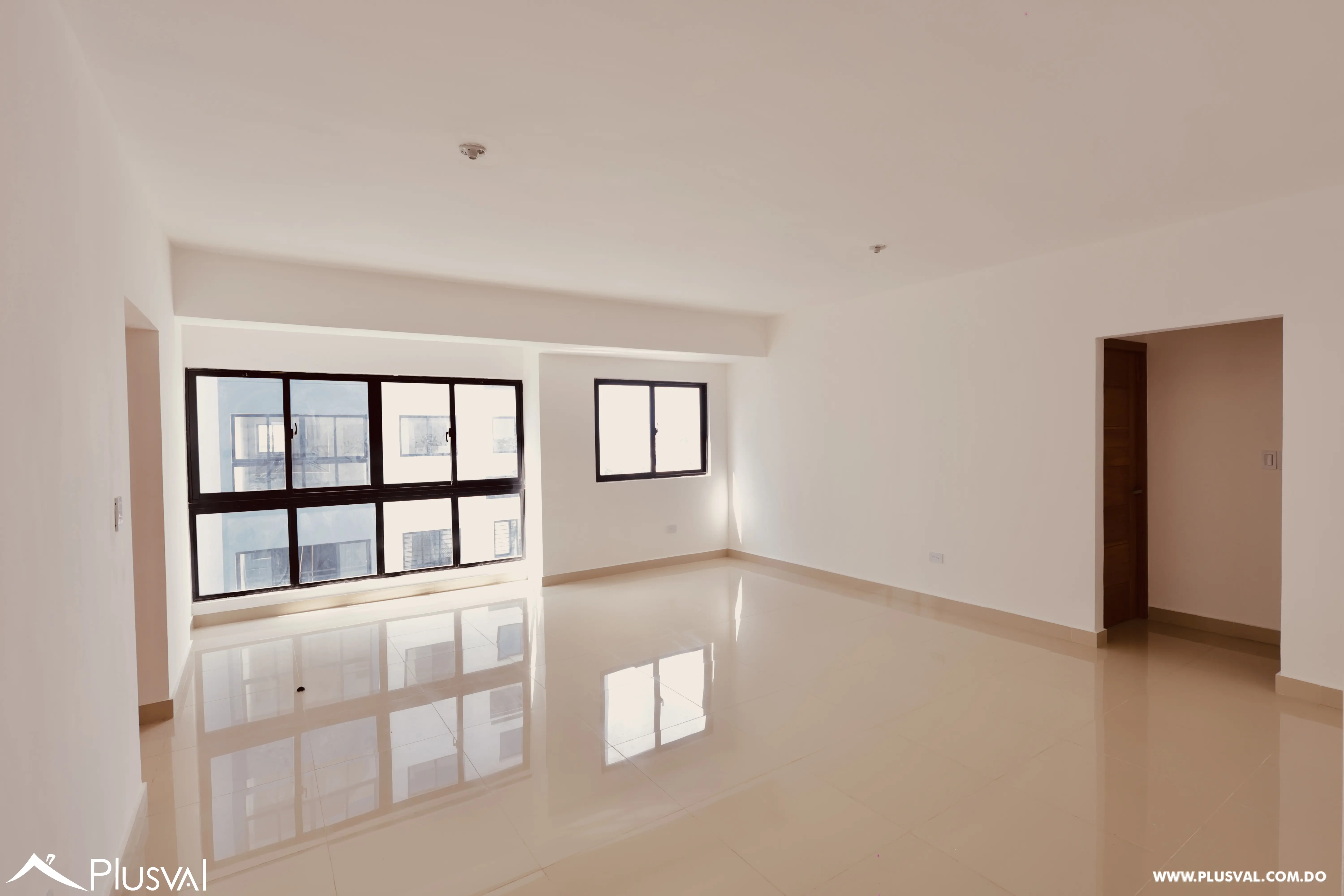 Descubre tu nuevo hogar en una exclusiva torre a pasos de la Av. Máximo Gómez. 471926