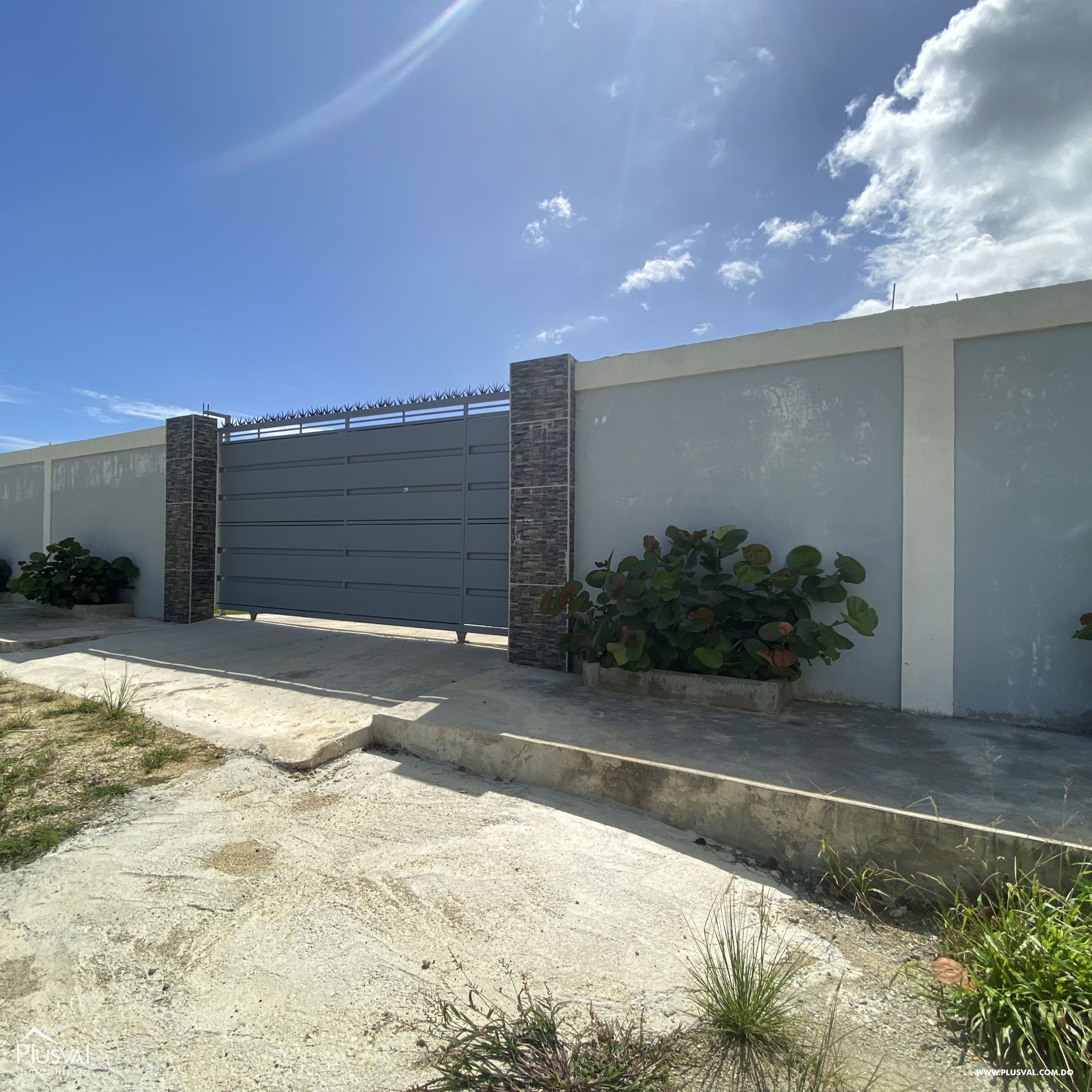 Vendo Excelente Solar en el KM 17 de Las Américas 427679