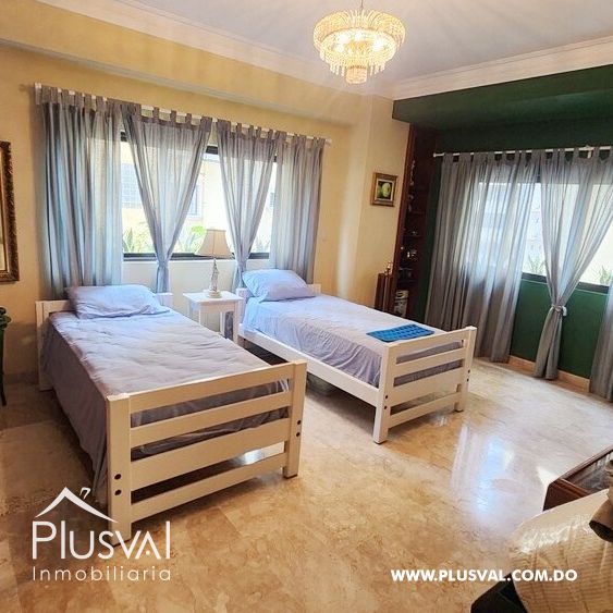 Se Vende  amplio apartamento en Naco 368939