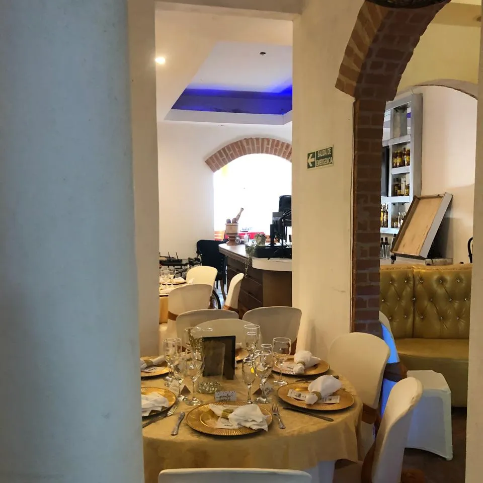 Propiedad en la Zona Colonial en excelente zona 438036