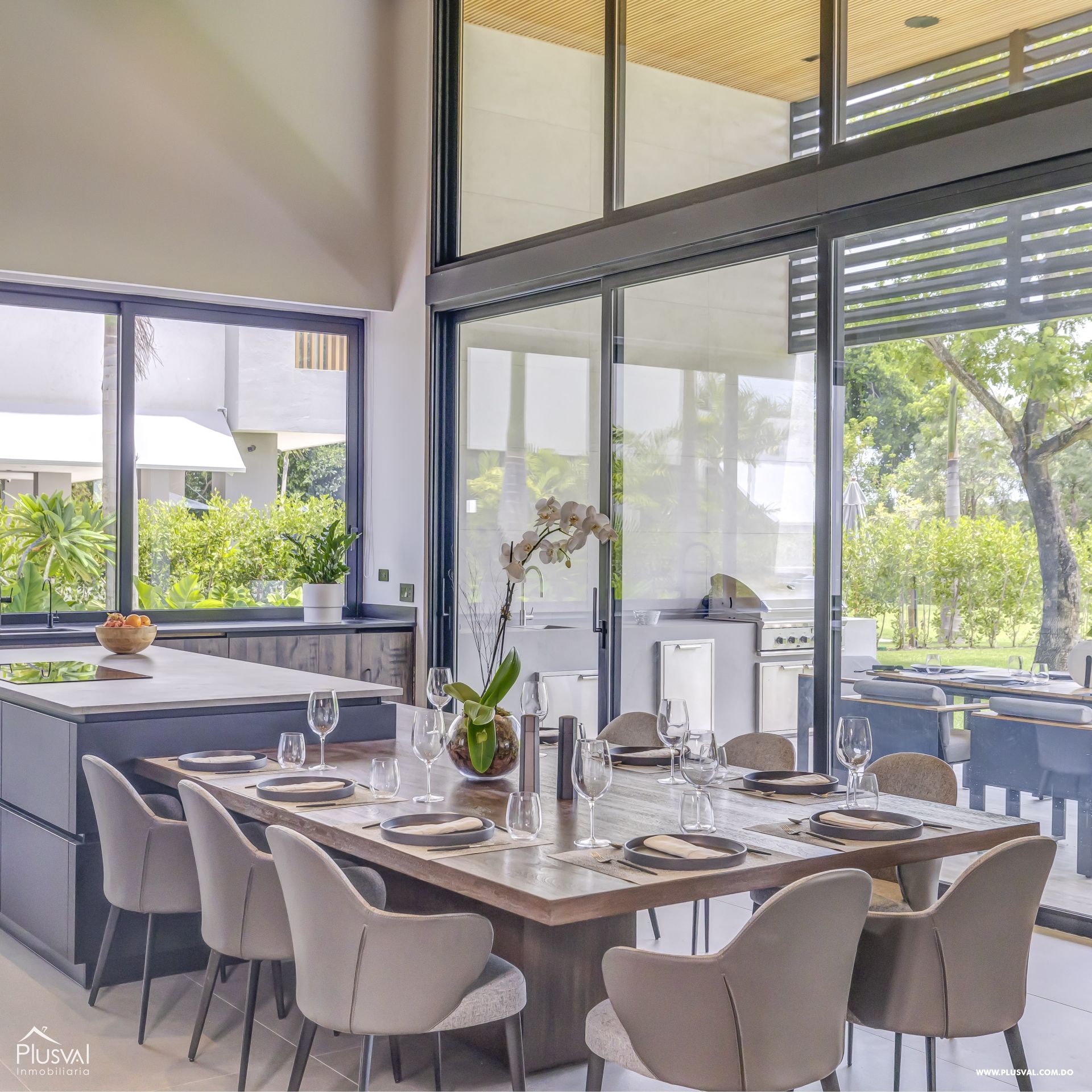 Modern Luxury Villa in Hacienda on sale, Punta Cana Resort. 370645