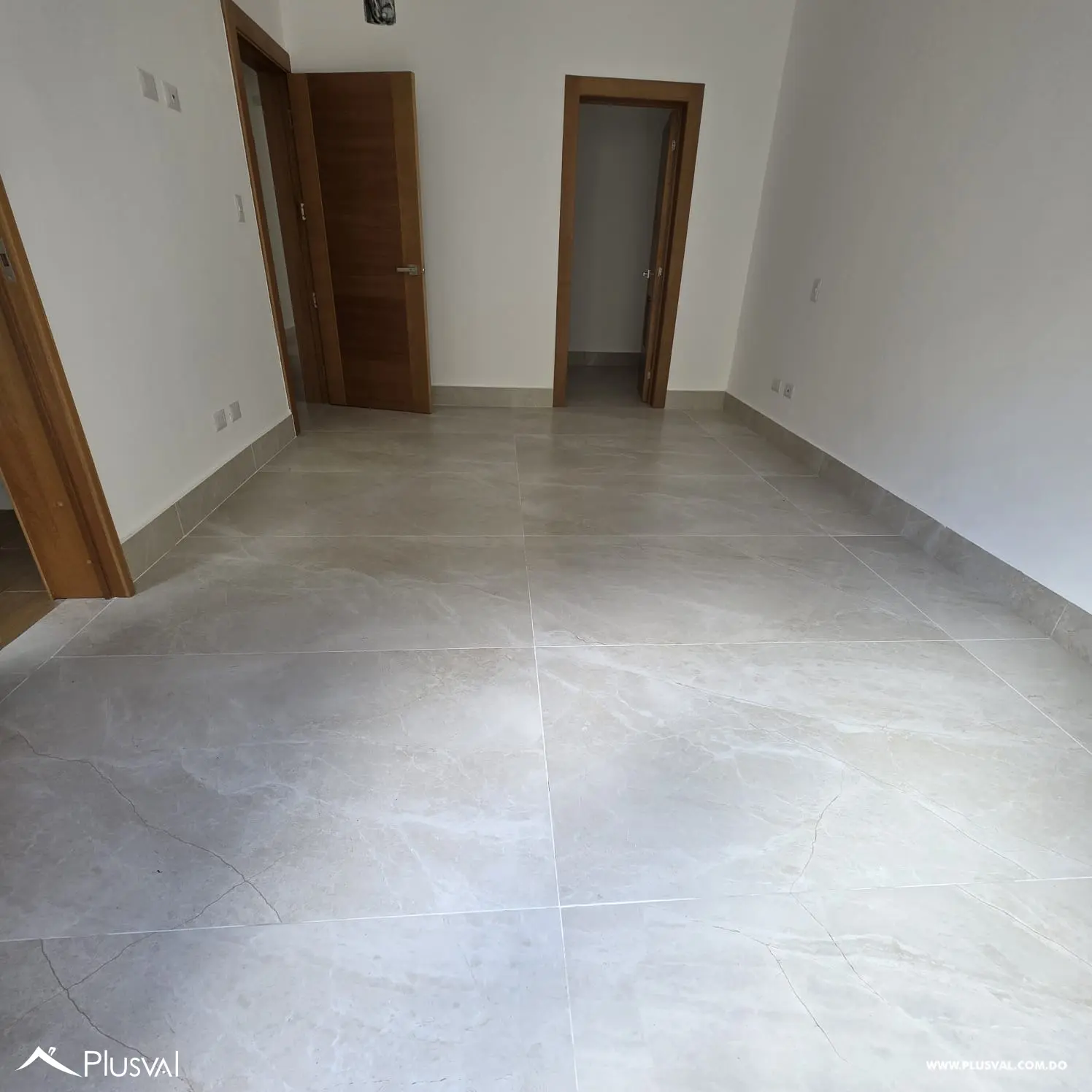 Apartamento de 2 habitaciones en alquiler. 461557