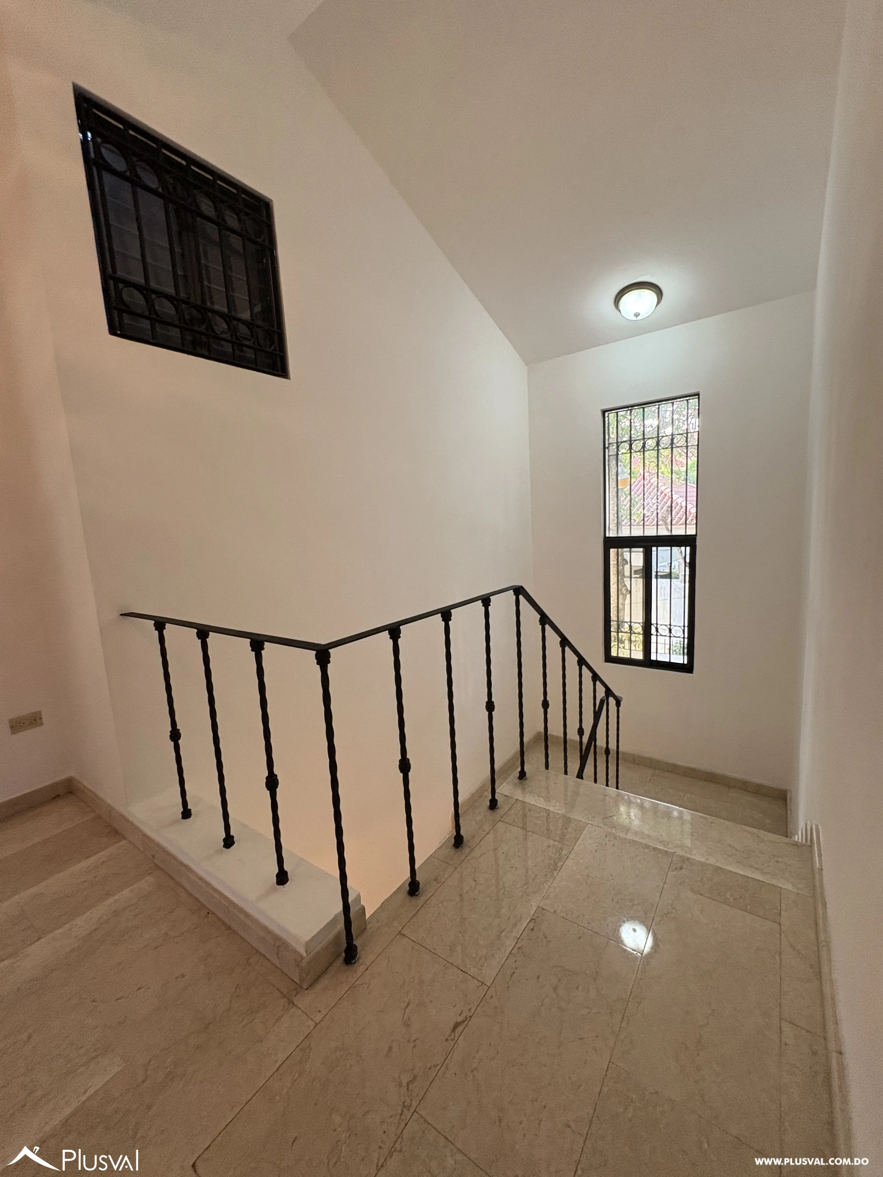 Casa en venta en Altos de Arroyo Hondo III con piscina y hermosa vista. 467017