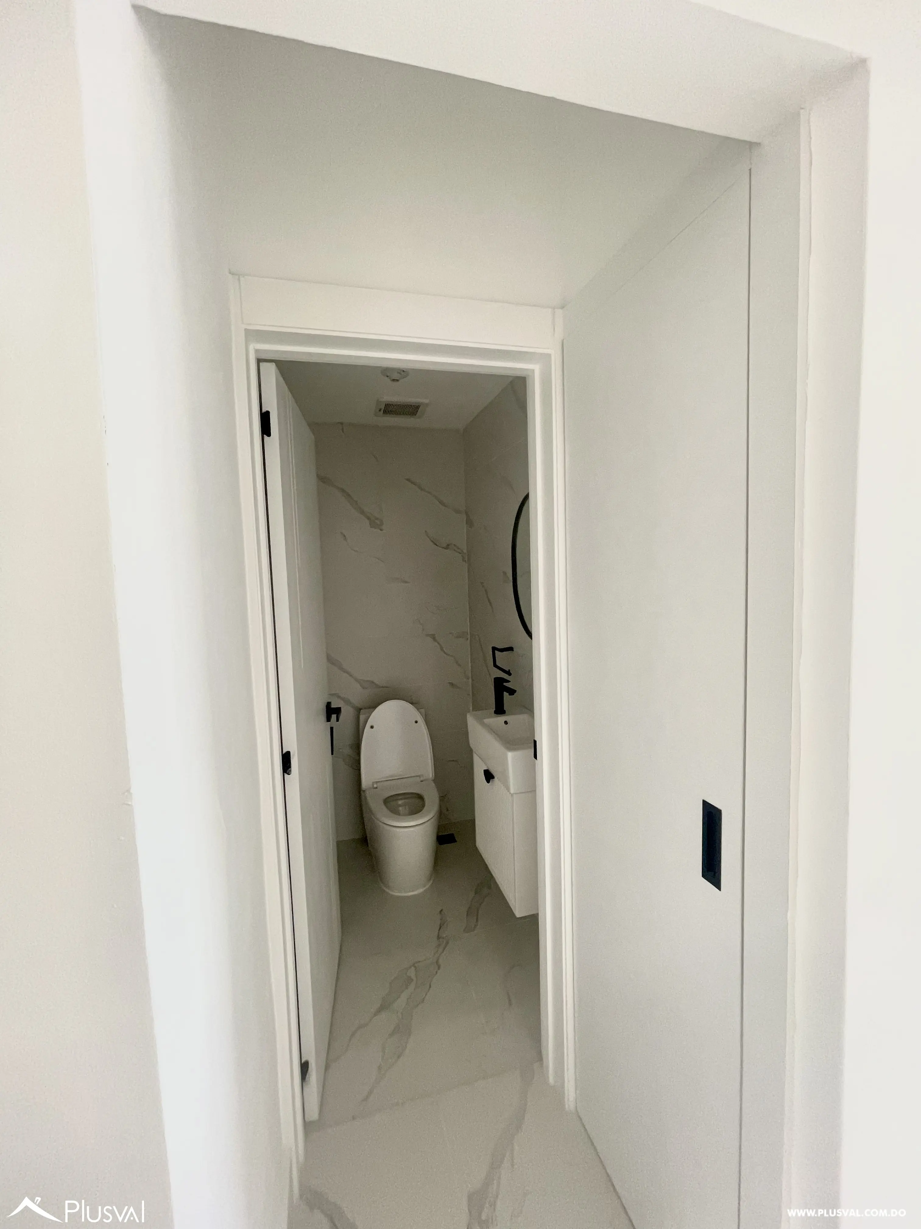 Apartamento en alquiler en Evaristo Morales 495750