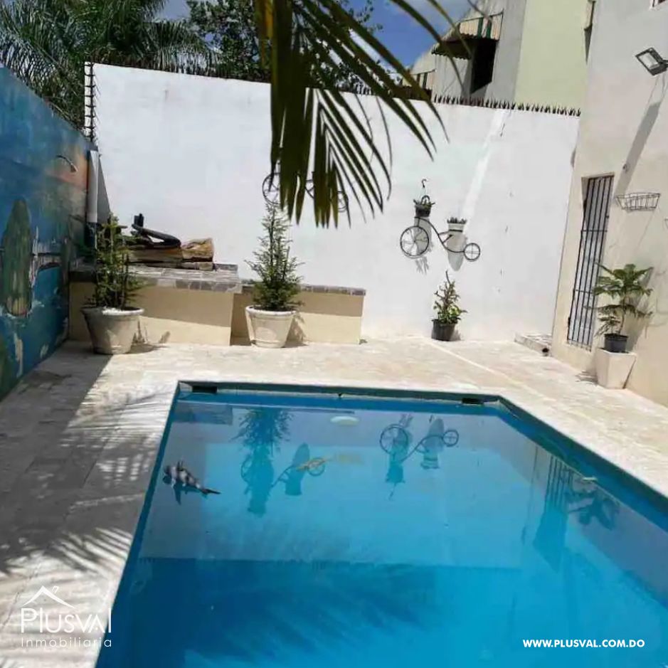 Amplia casa en venta con piscina 370066