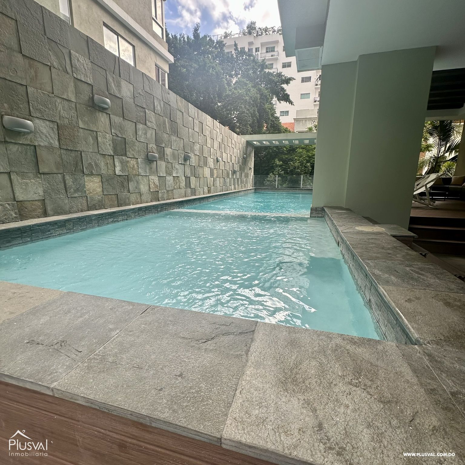 Apartamento en alquiler en el excluviso sector Piantini 372999