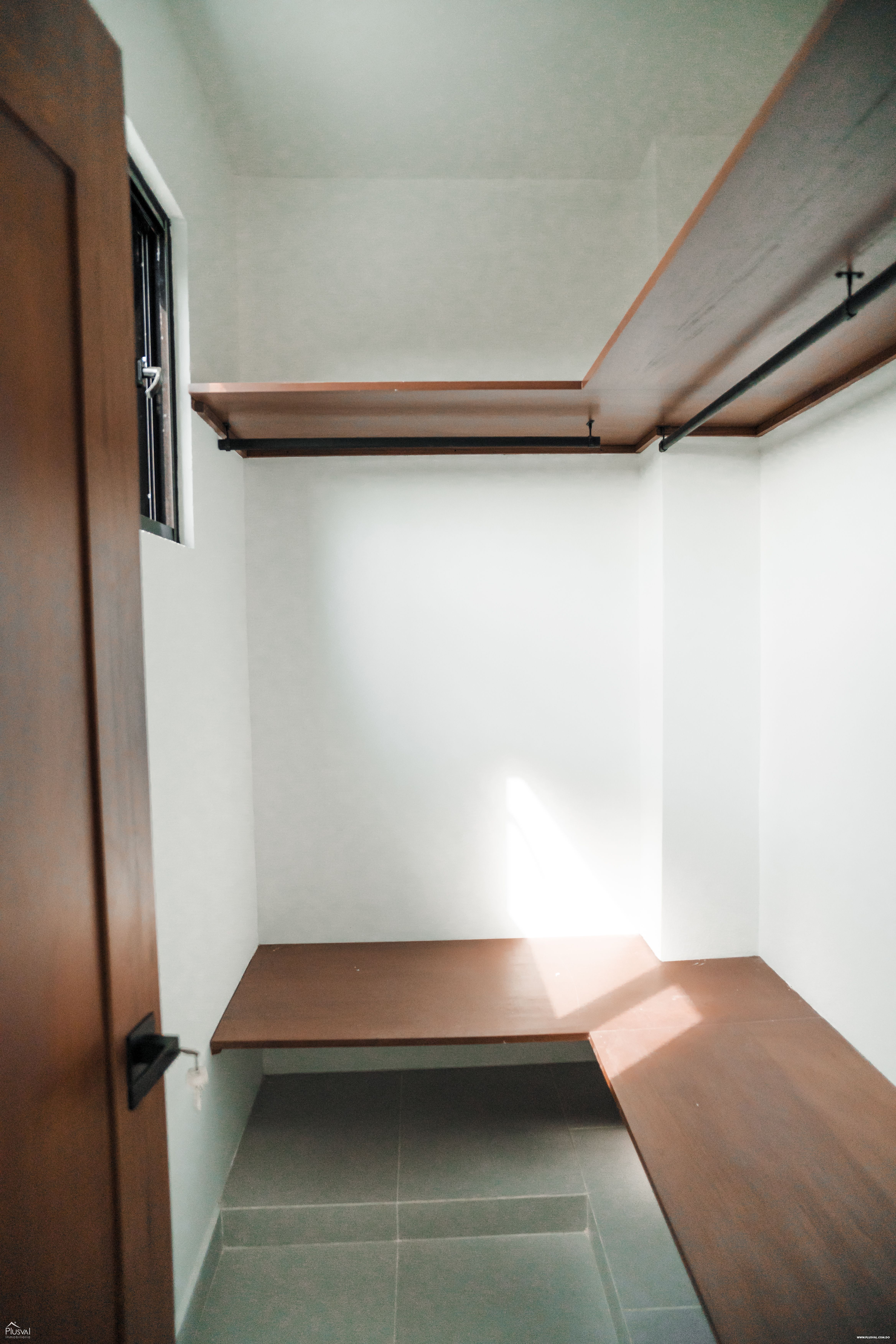 Apartamento ubicado en un 2do nivel en una torre próxima al HOMS 487702