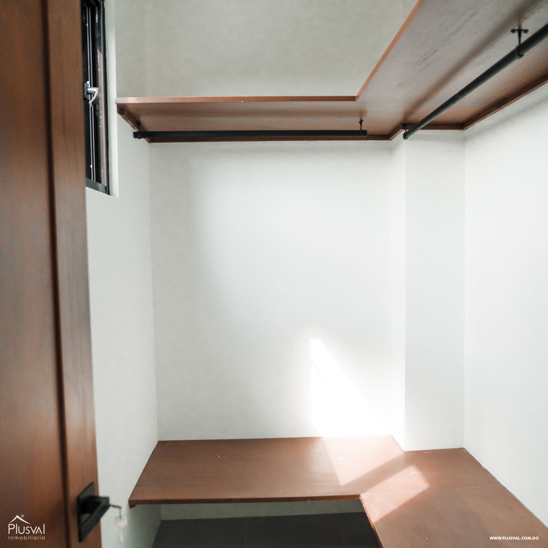 Apartamento ubicado en un 2do nivel en una torre próxima al HOMS 487702