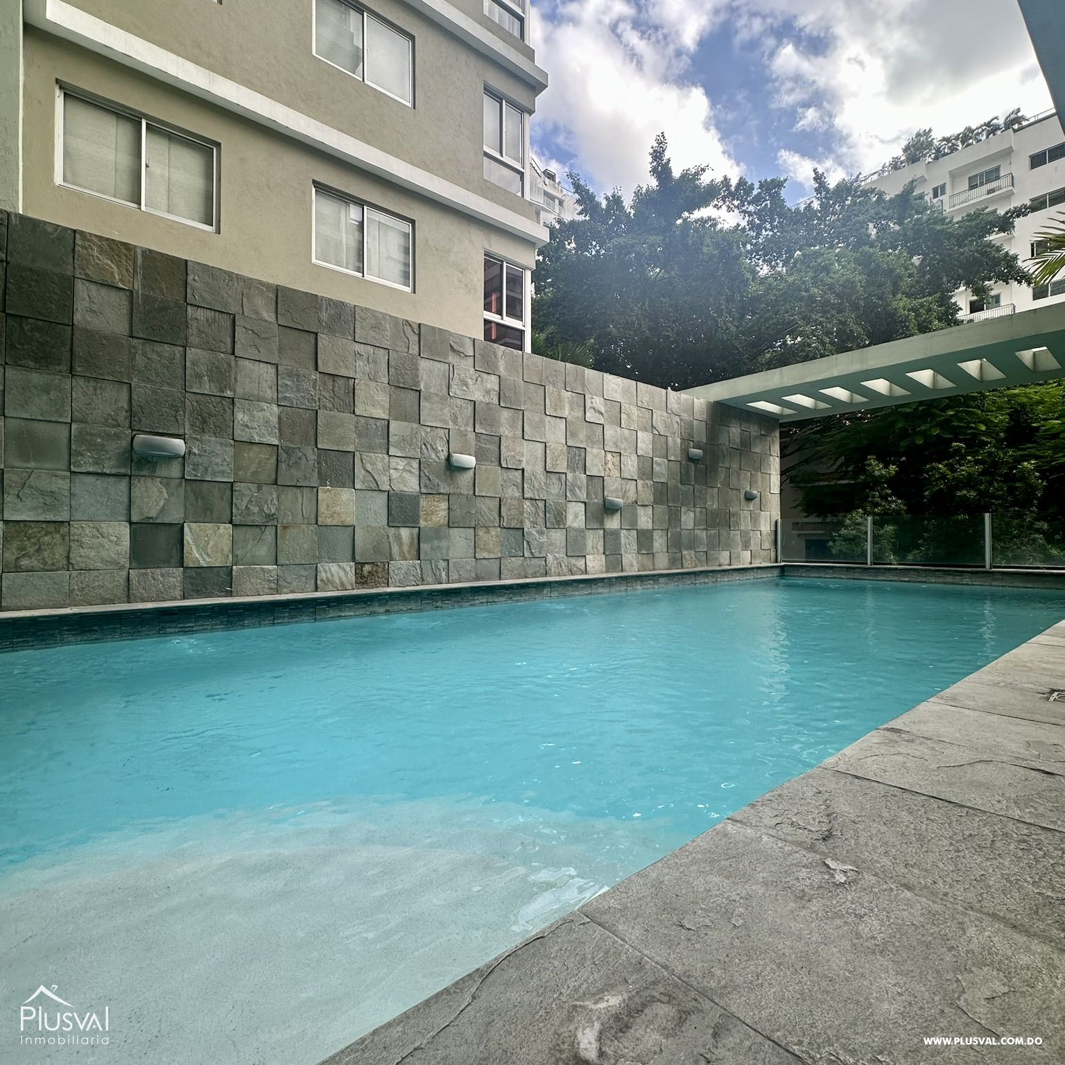 Apartamento en alquiler en el excluviso sector Piantini 373002