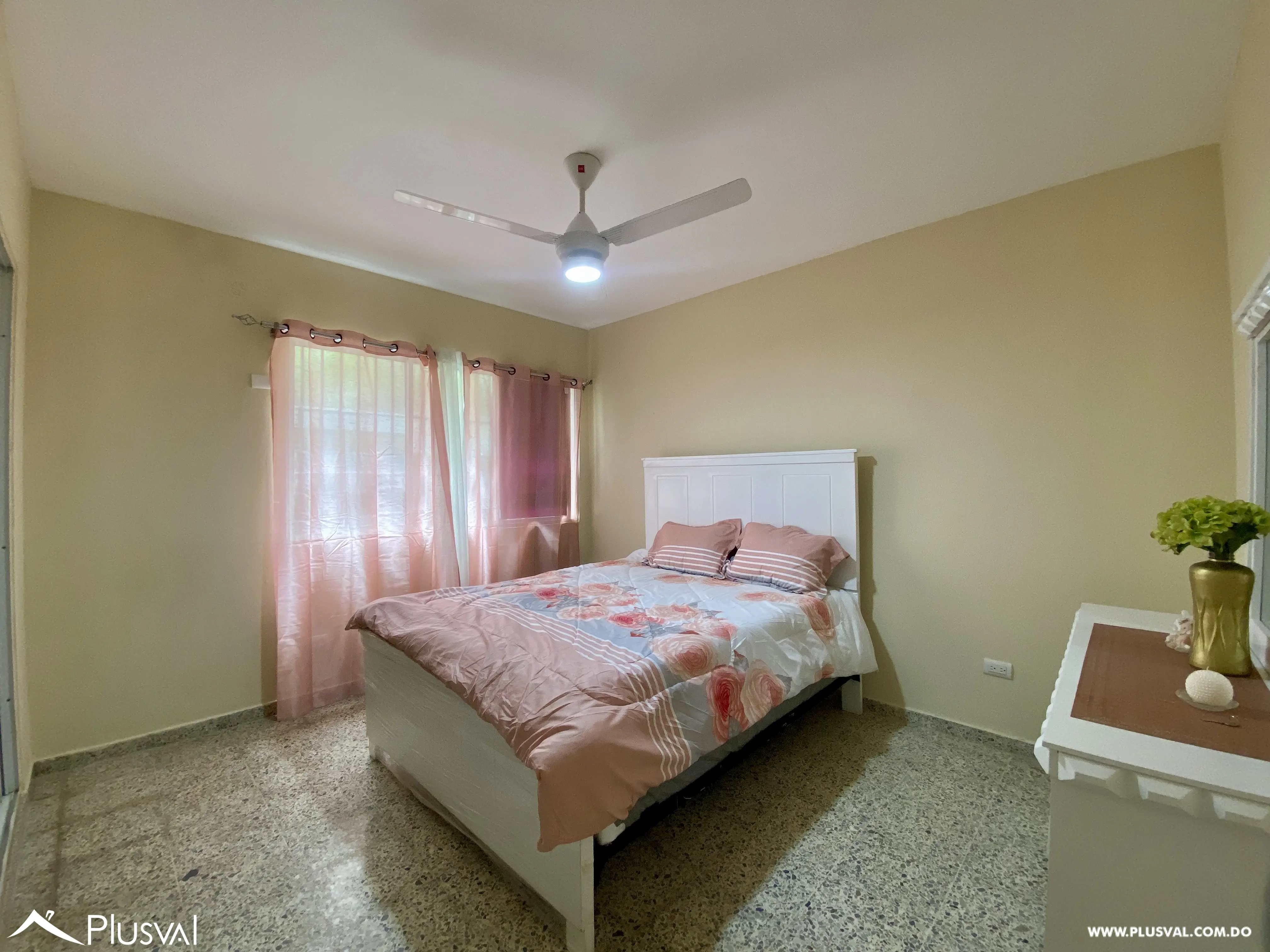 Apartamento amueblado de 3 habitaciones en alquiler en la mejor zona de Gazcue 454802