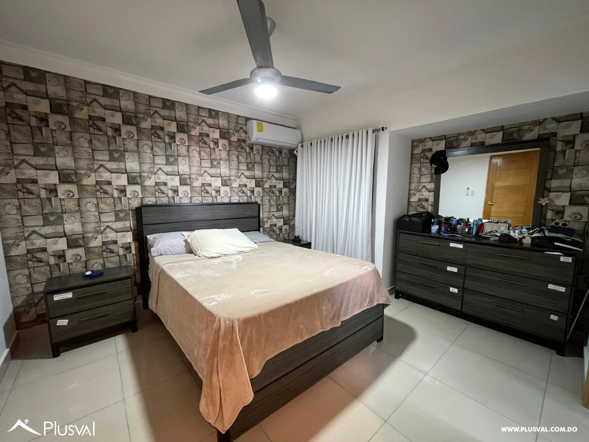 Venta de apartamento de 2 habitaciones en el Millón 502678