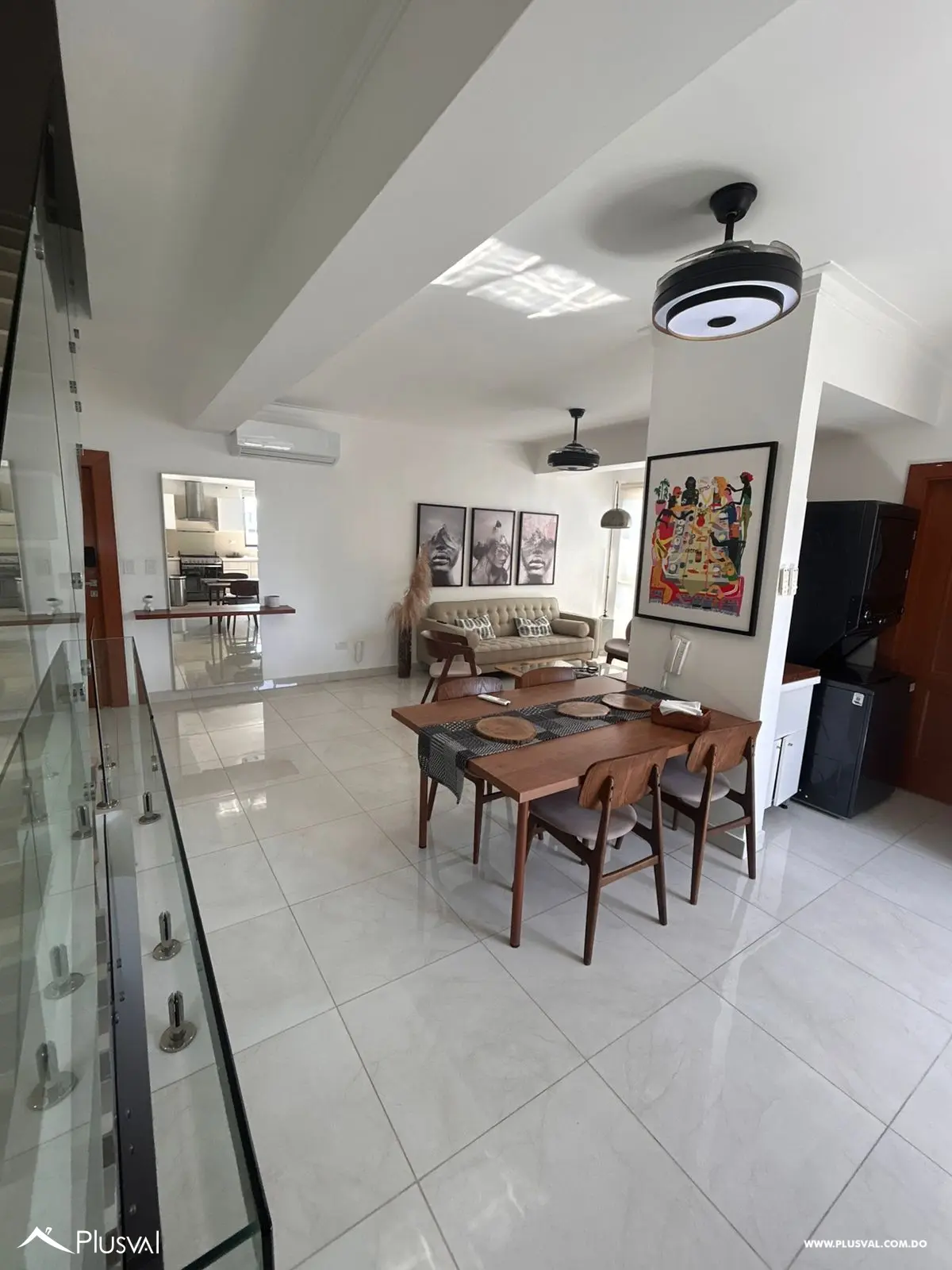 Amplio Apartamento en Venta En Naco 477271