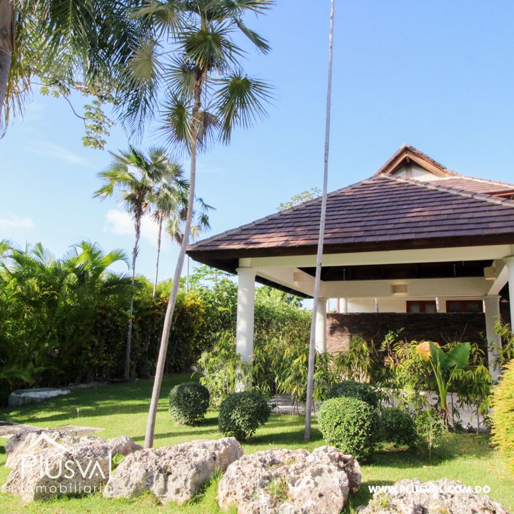 Amplia villa en venta en Cap Cana 209705
