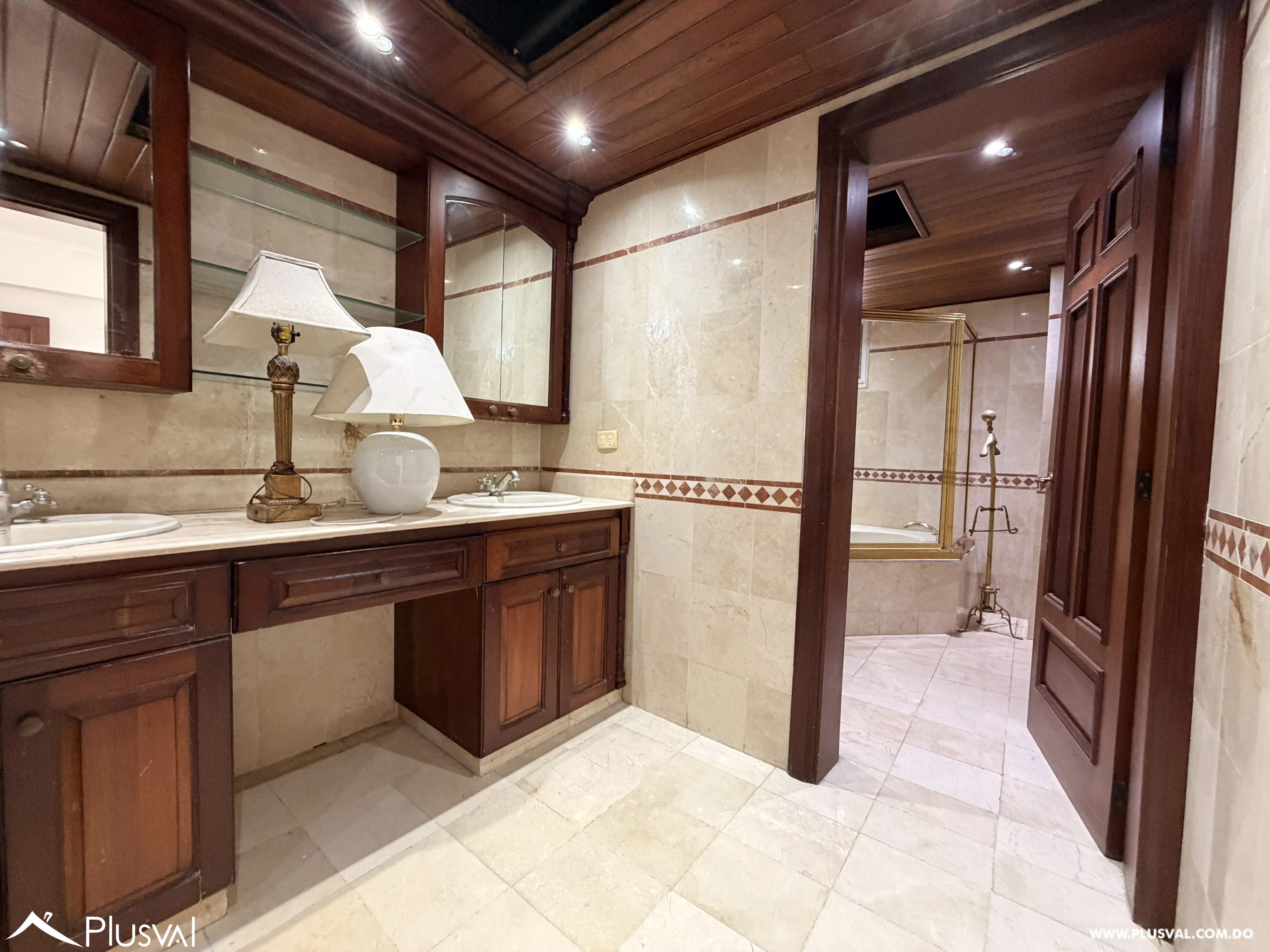 Apartamento penthouse de 3 niveles en La Esperilla en venta 490071