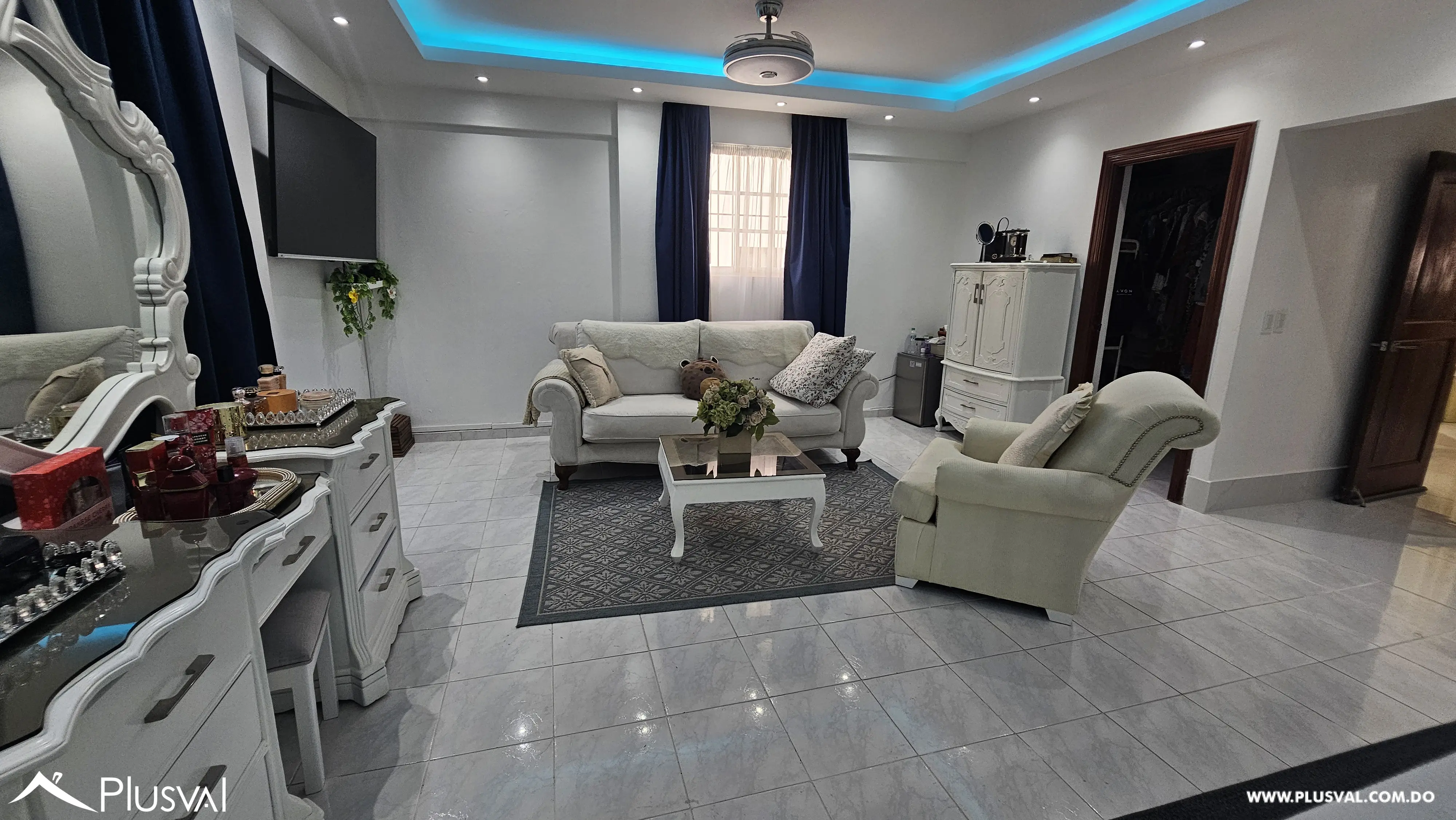 Apartamento en alquiler con terraza privada en Renacimiento 519883