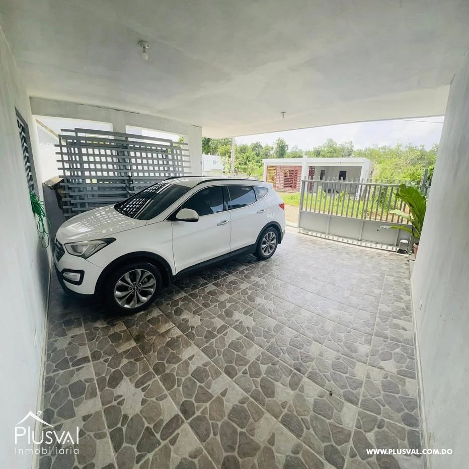 Casa familiar de 3 niveles con piscina en San Francisco de Macorís 436159