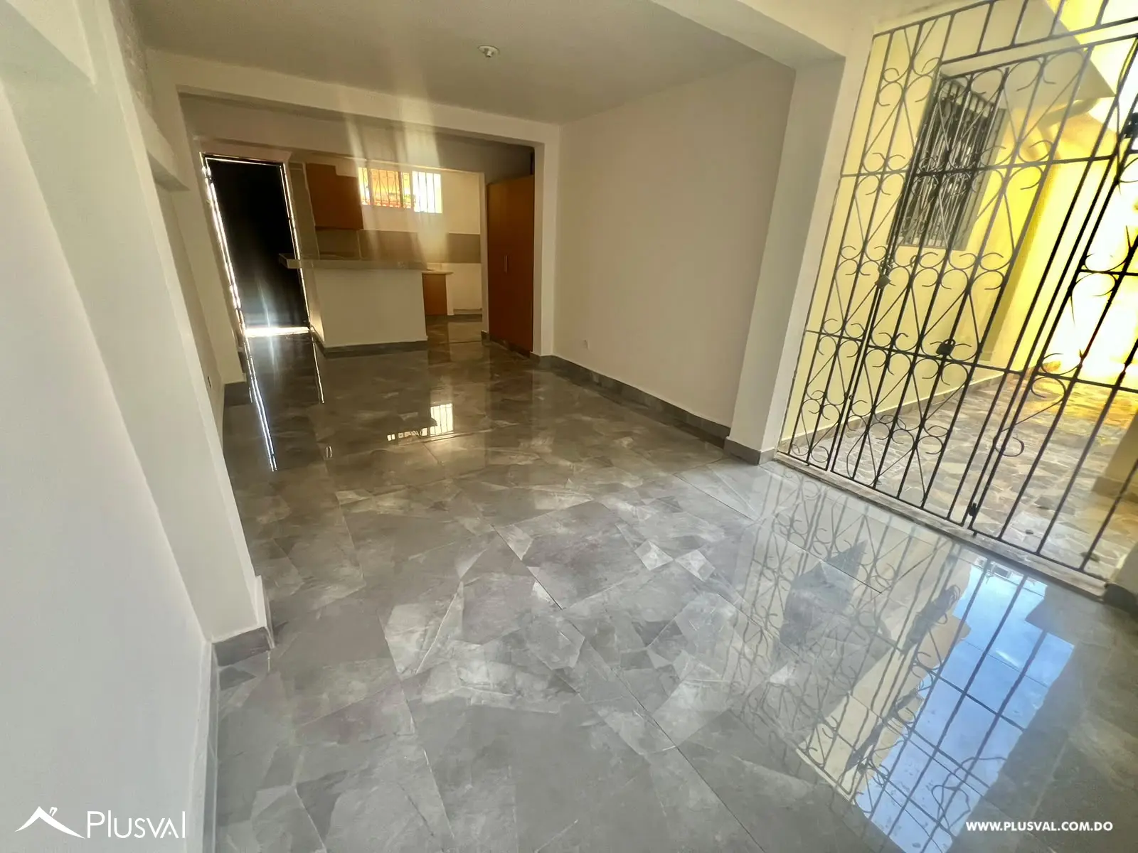 Casa Duplex en Santo Domingo Este 522480