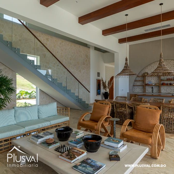 Espectacular Villa Moderna con Vista al Mar 354255