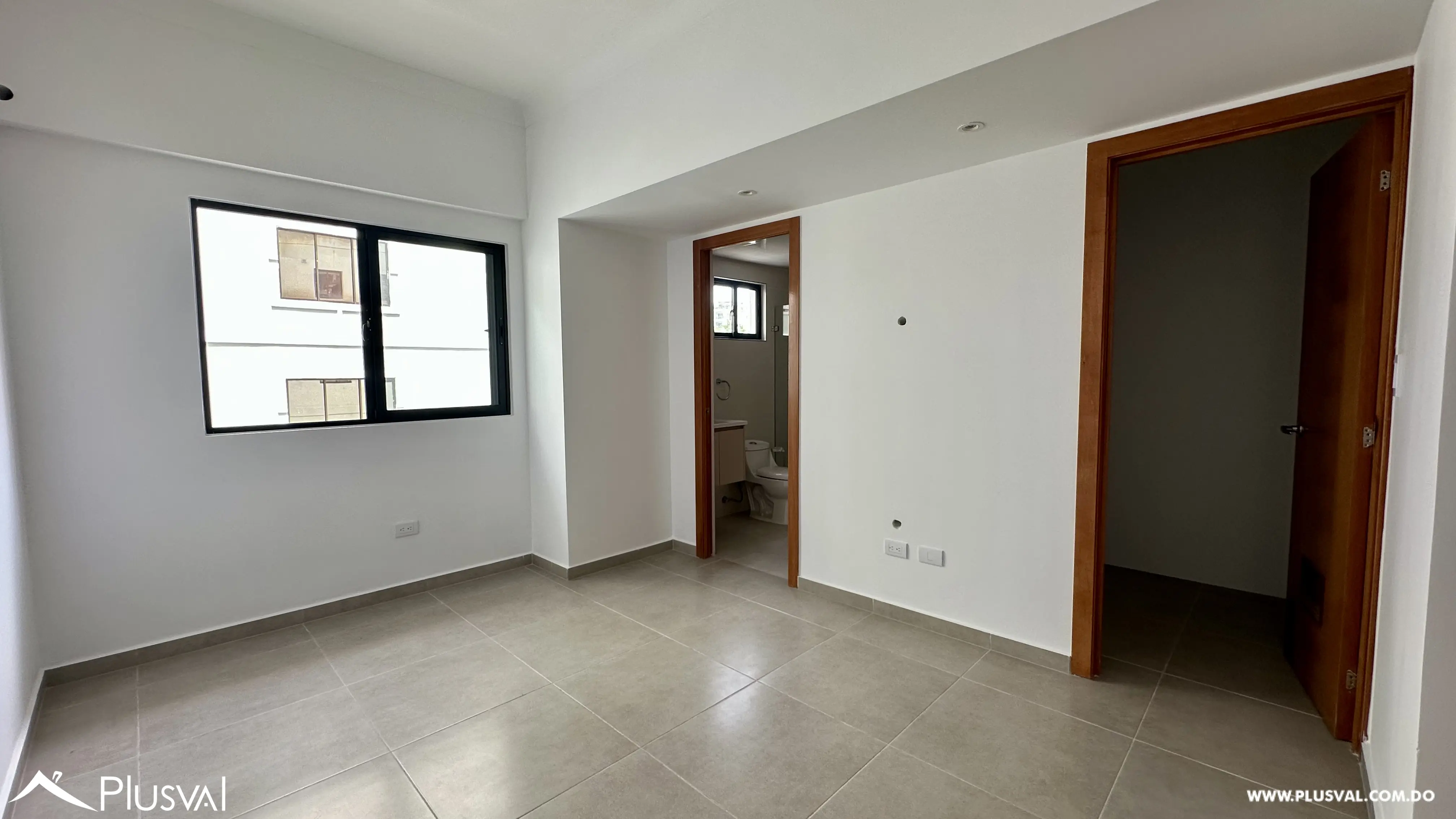 Apartamento en alquiler en Evaristo Morales 511896