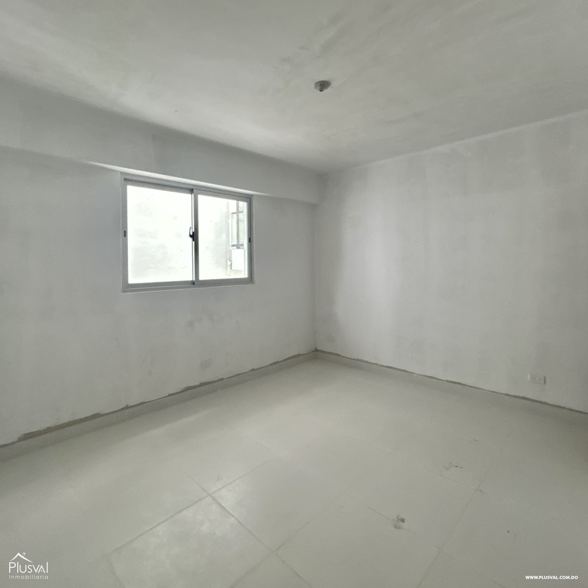 Apartamento en venta de 3 habitaciones y 3 parqueos en Mirador Norte. 492440