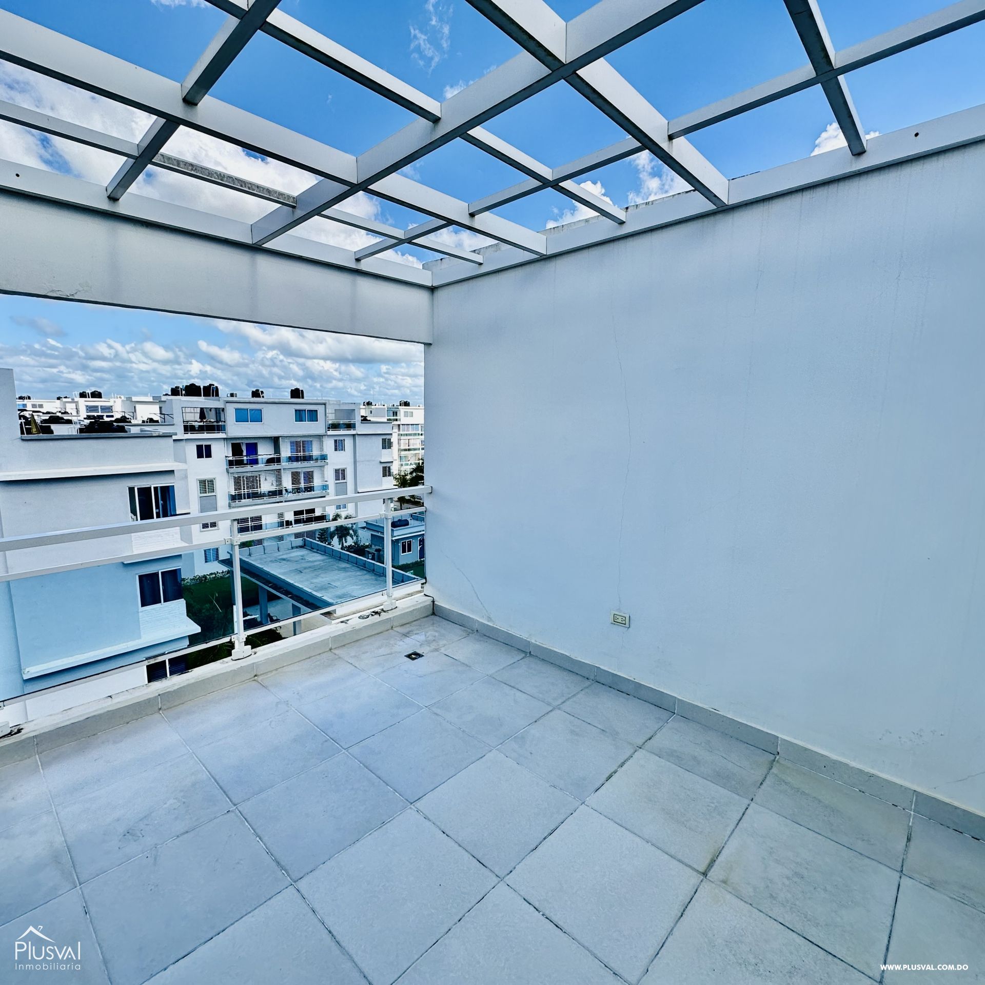 Apartamento de tipo penthouse con terraza 401292