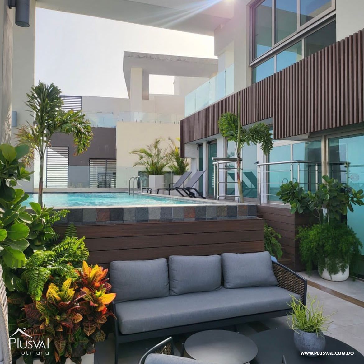 Se Alquila exclusivo Piso Alto con Vista al Mar 502418