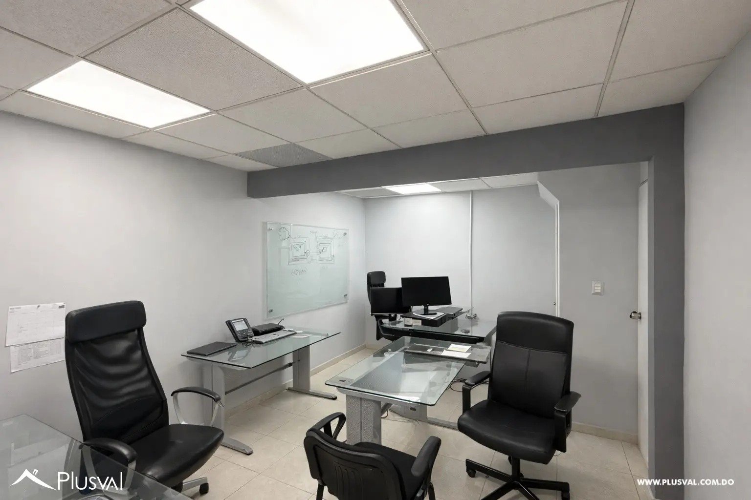 Alquiler Local de Oficina en Piantini, Vista al Mar y 300 Parqueos 483057