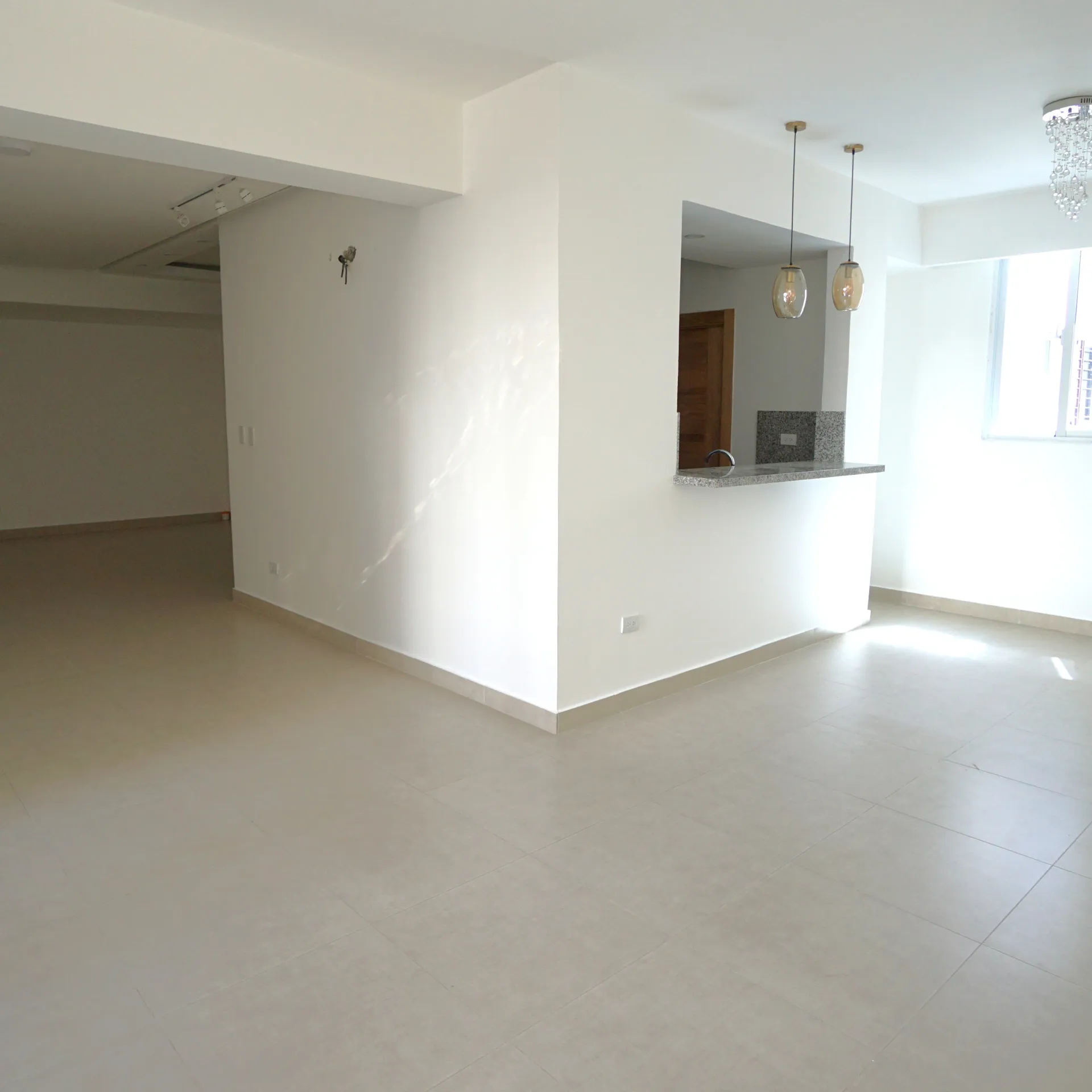 Apartamento en Alquiler, Evaristo Morales 438215