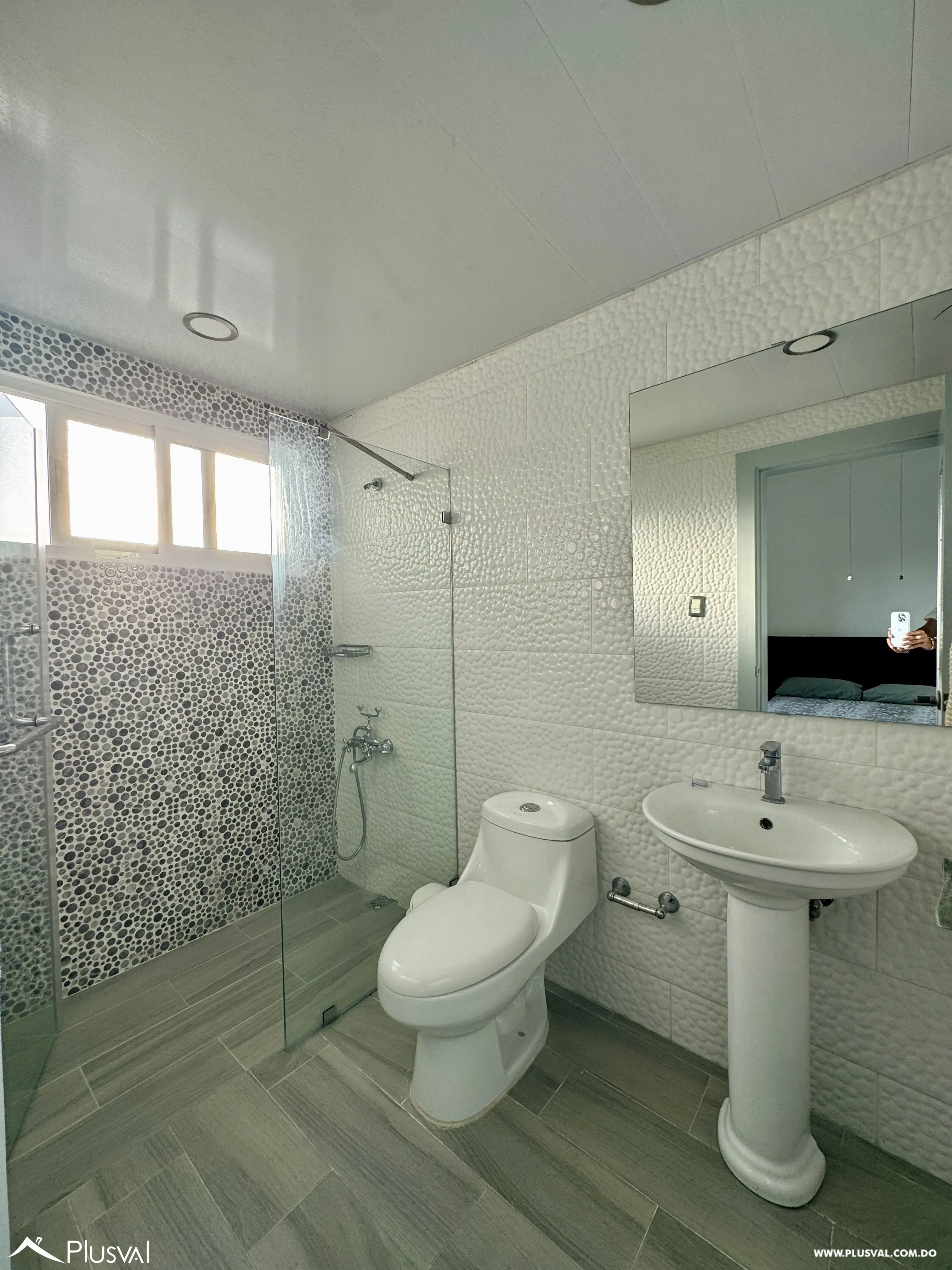 Alquilo Amplio y Maravilloso Apto. en una de las Zonas mas Exclusivas de La Esperilla 490531