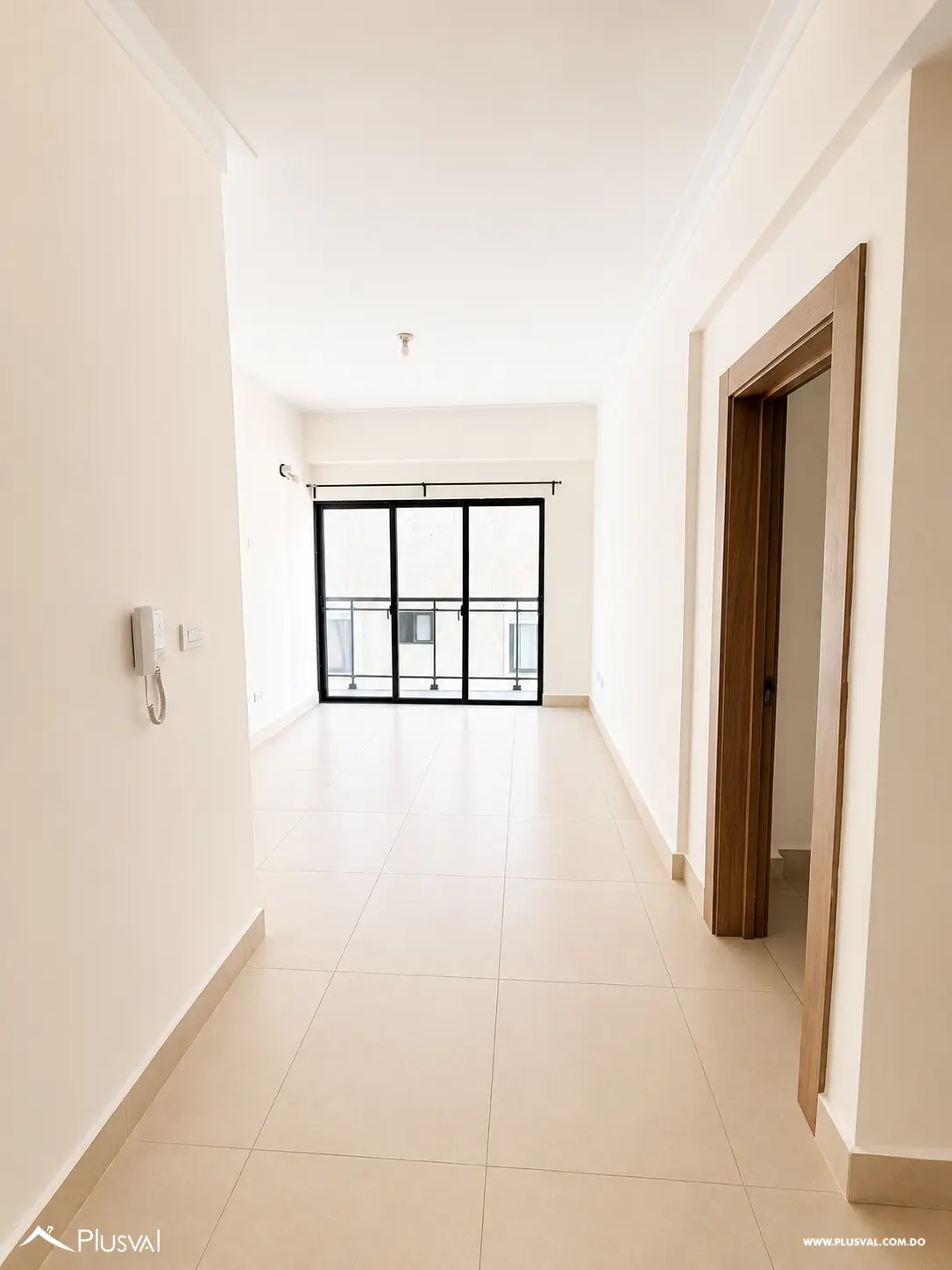 Moderno apartamento en venta de 1 habitación en Torre con áreas sociales — Sector Millón 529679