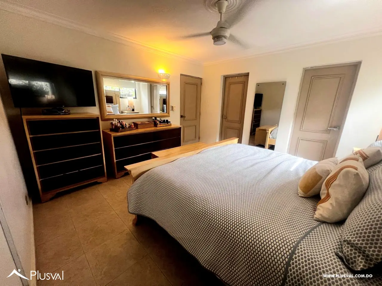 Amplio Apartamento en venta en La Moraleja 529811