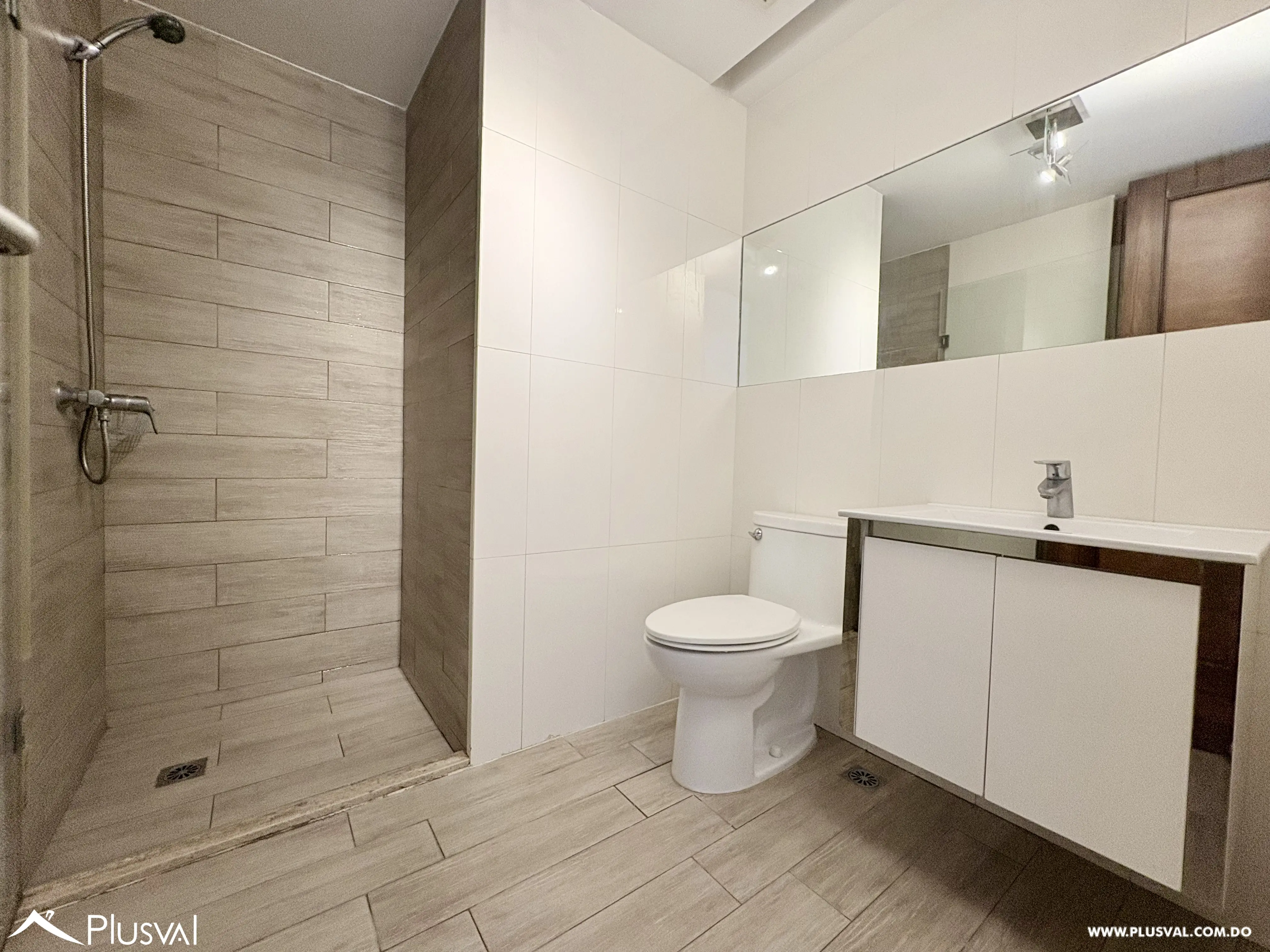 Hermoso apartamento en venta en Evaristo Morales 465261