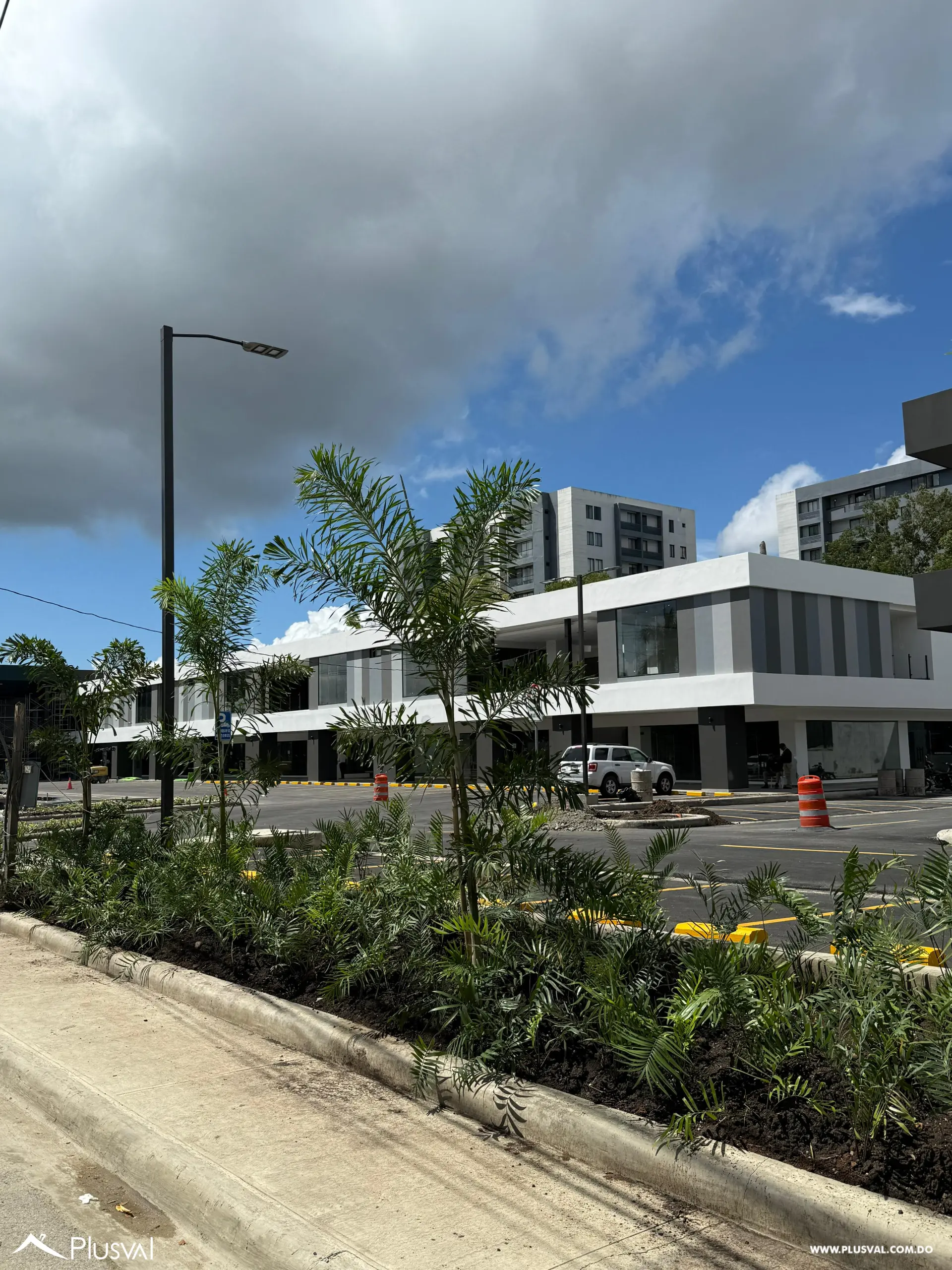 Local Comercial en Primer Nivel con Ubicación Estratégica 458265