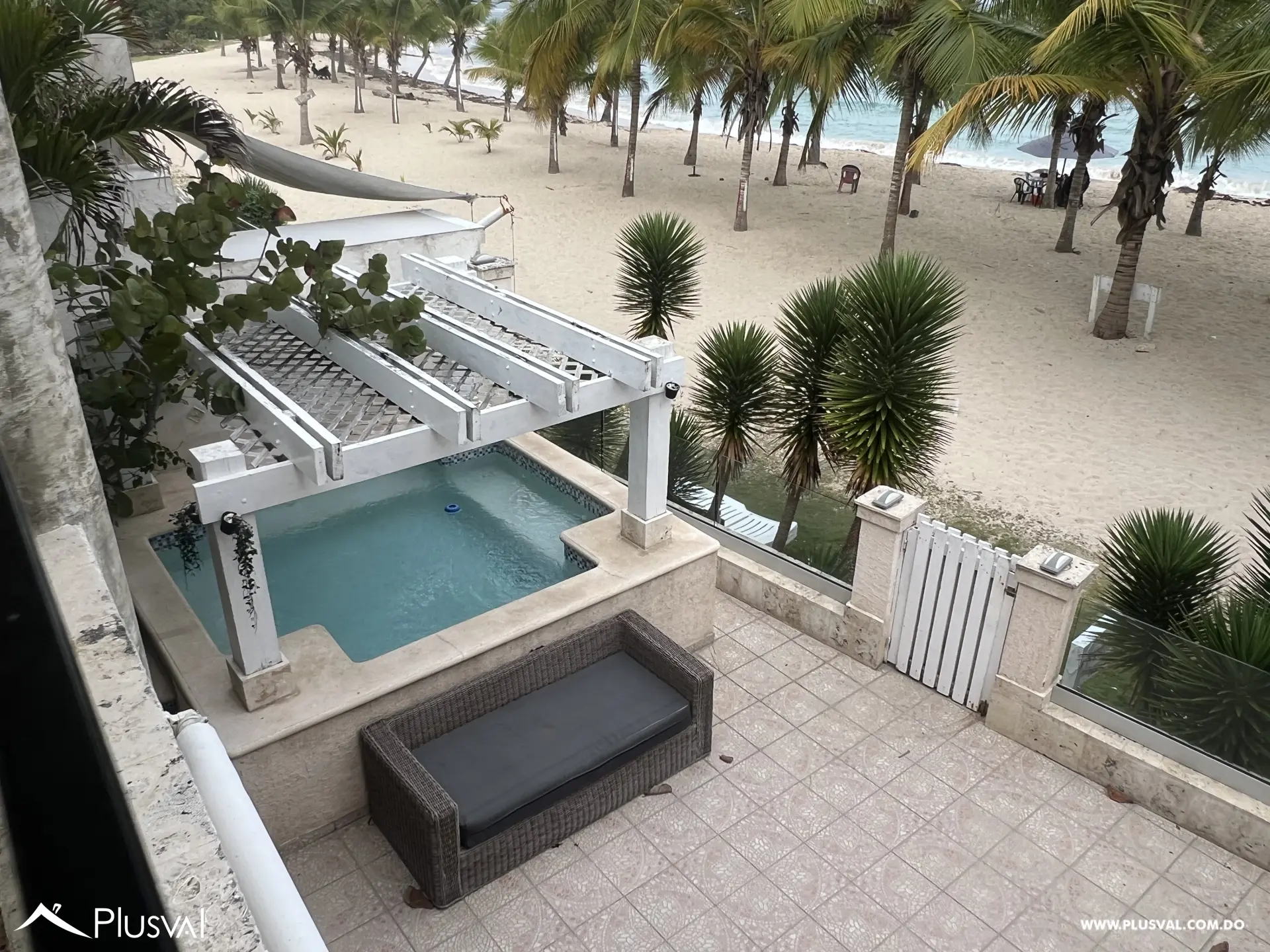 Hermosa villa en Venta en primera línea de playa en Juan Dolio (Guayacanes) 451622