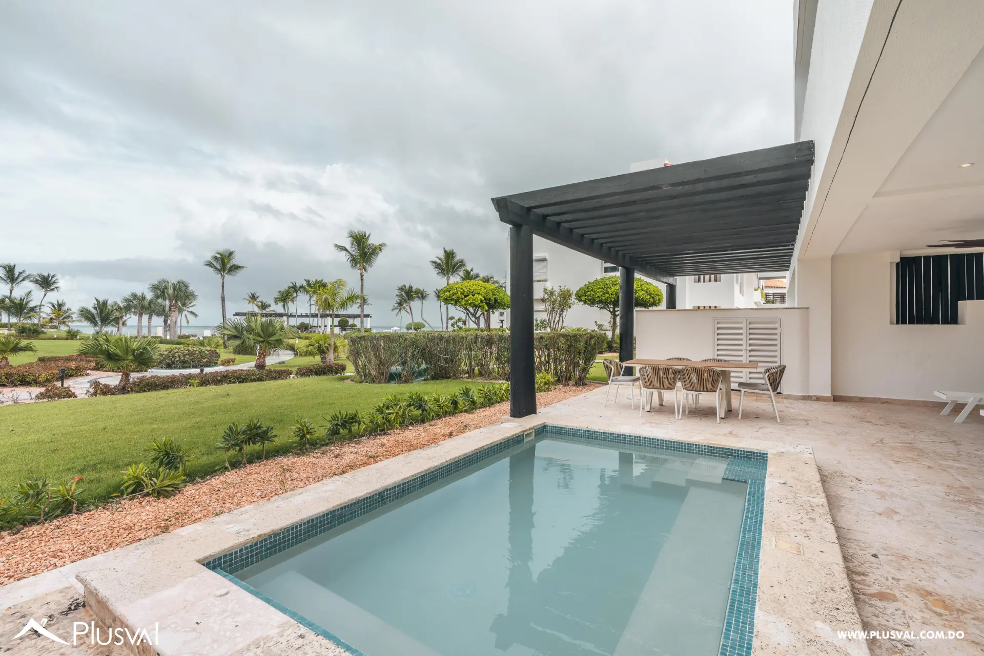 Exclusivo apartamento en Cap Cana con piscina privada y acceso directo a la playa 474378