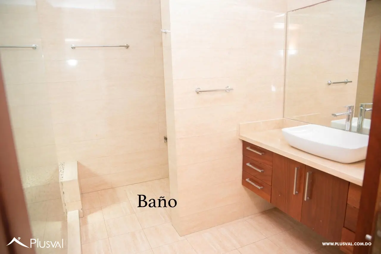 Apartamento de 3 Habitaciones con Terraza Privada en Alquiler en Evaristo Morales – Piso 11 466087