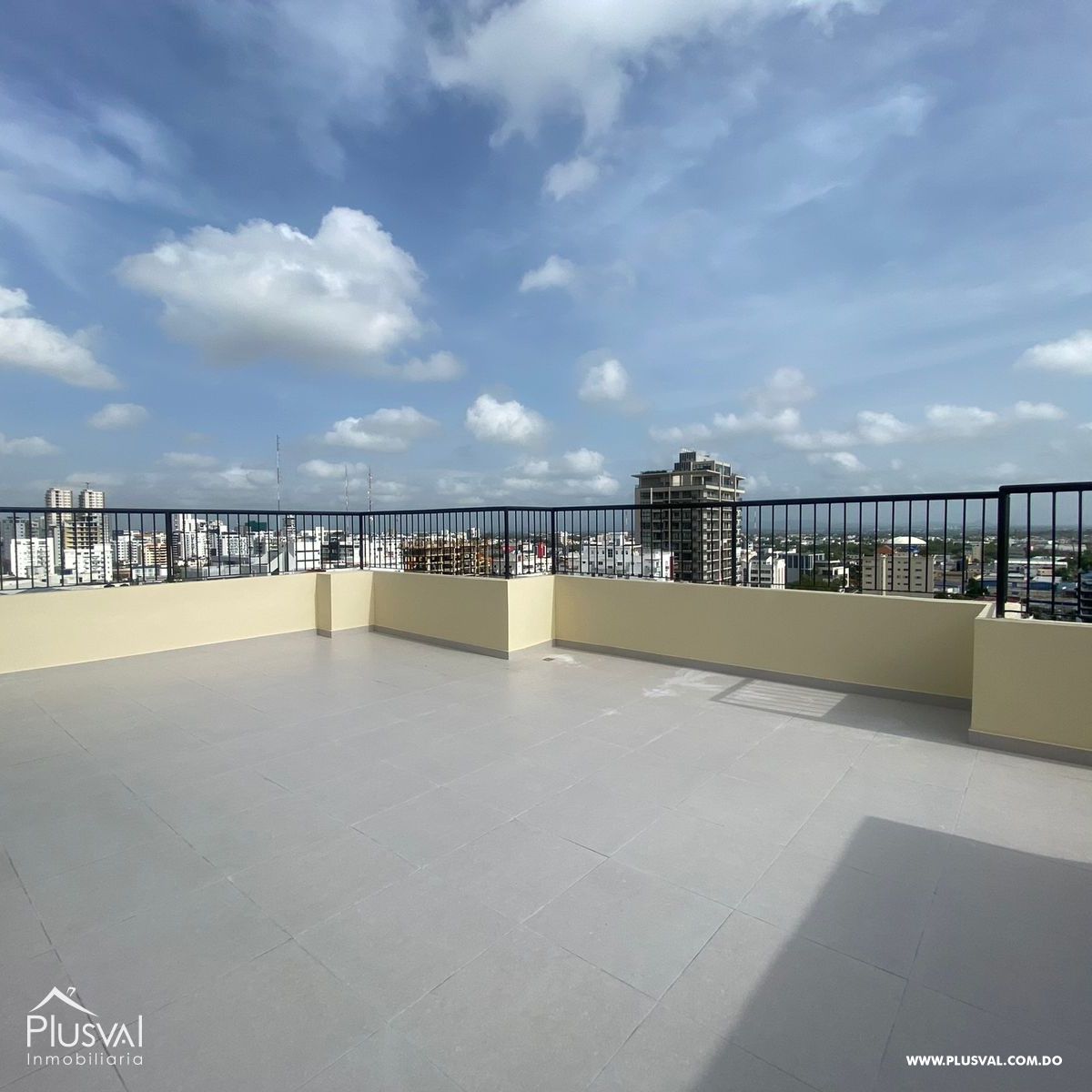 Amplio Penthouse con vistas panorámicas en corazón de Naco 439913