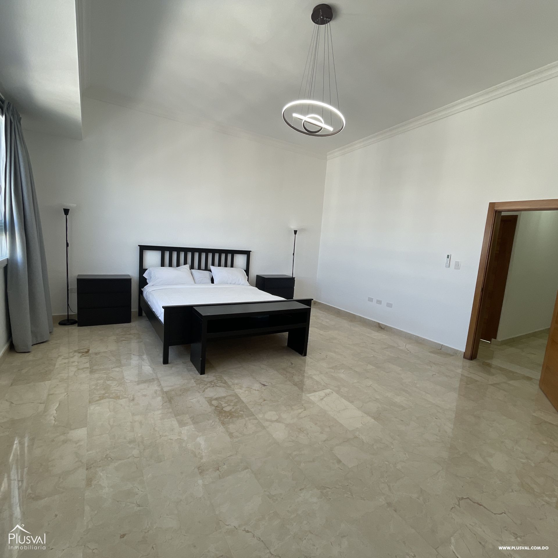 Apartamento tipo PH en Evaristo Morales con excelentes vistas 432871