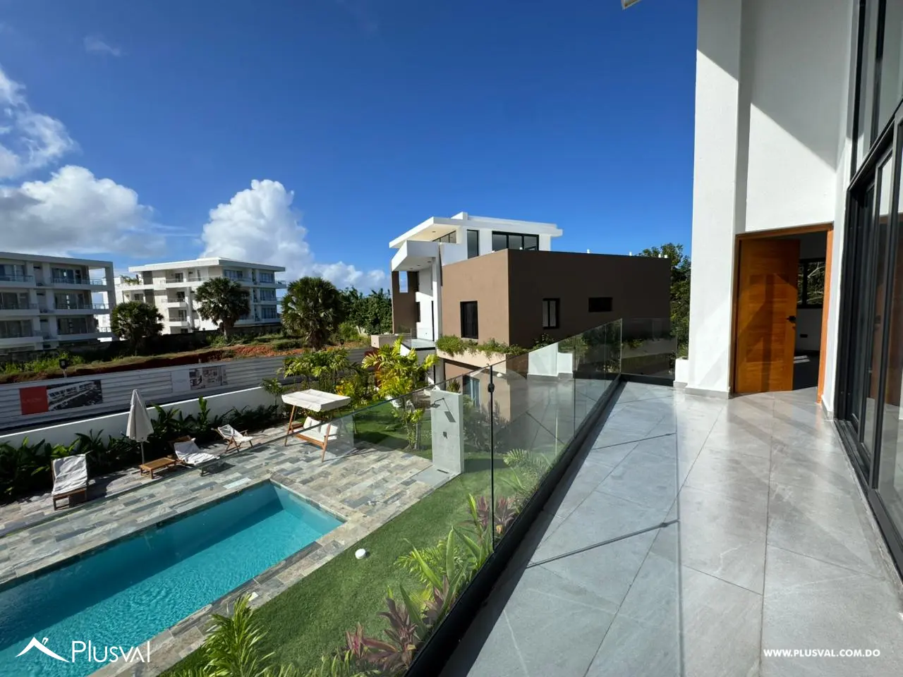 Apartamento tipo penthouse con terrazas y espacios a doble altura en Cabarete 487549