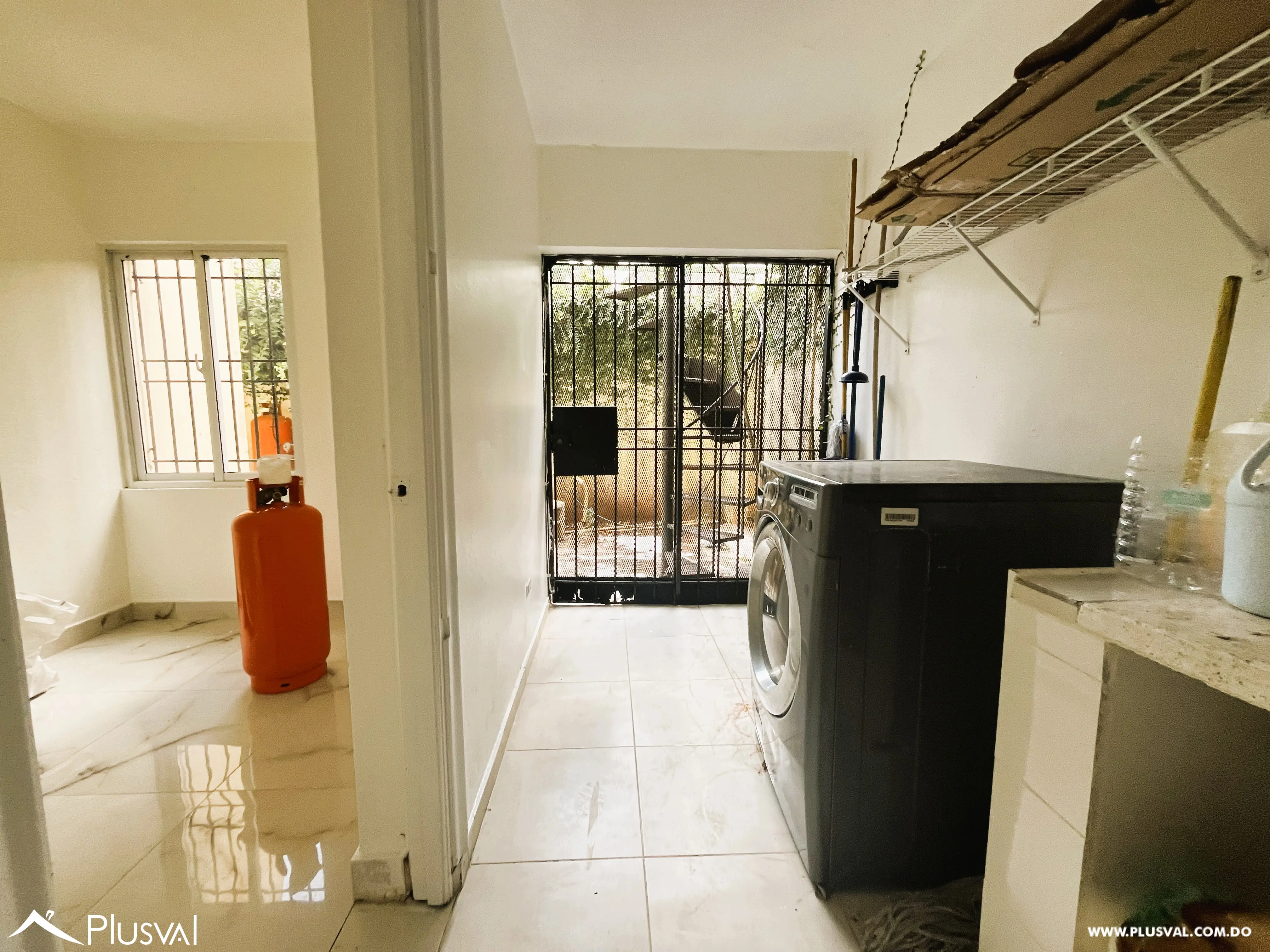 Apartamento de 3 habitaciones en alquiler en Evaristo Morales 523575