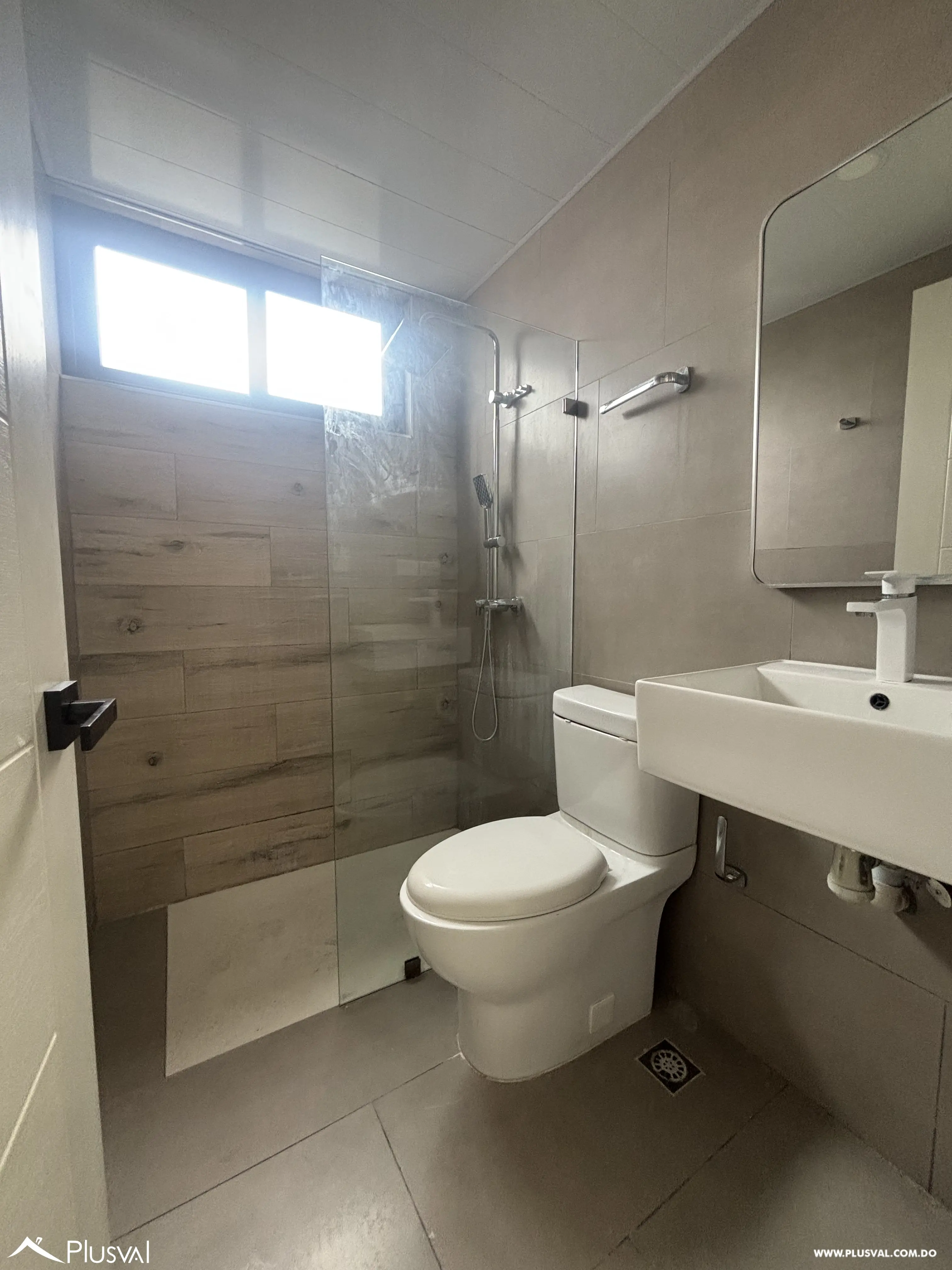 Apartamento en alquiler en Evaristo Morales 523527