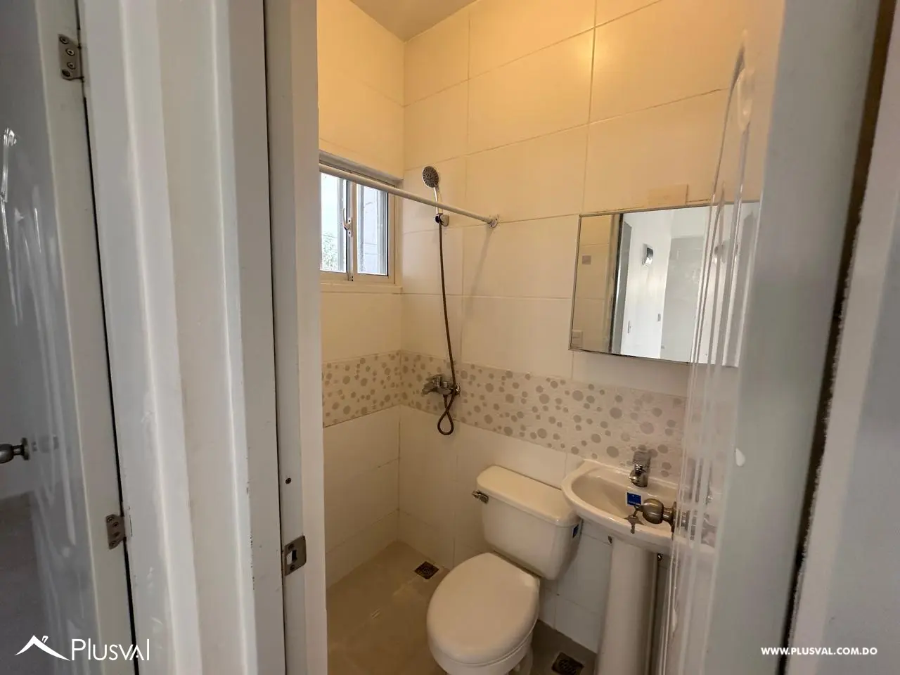 CASA EN ALQUILER RESIDENCIAL LAS GAVIOTAS / BAVARO 526001
