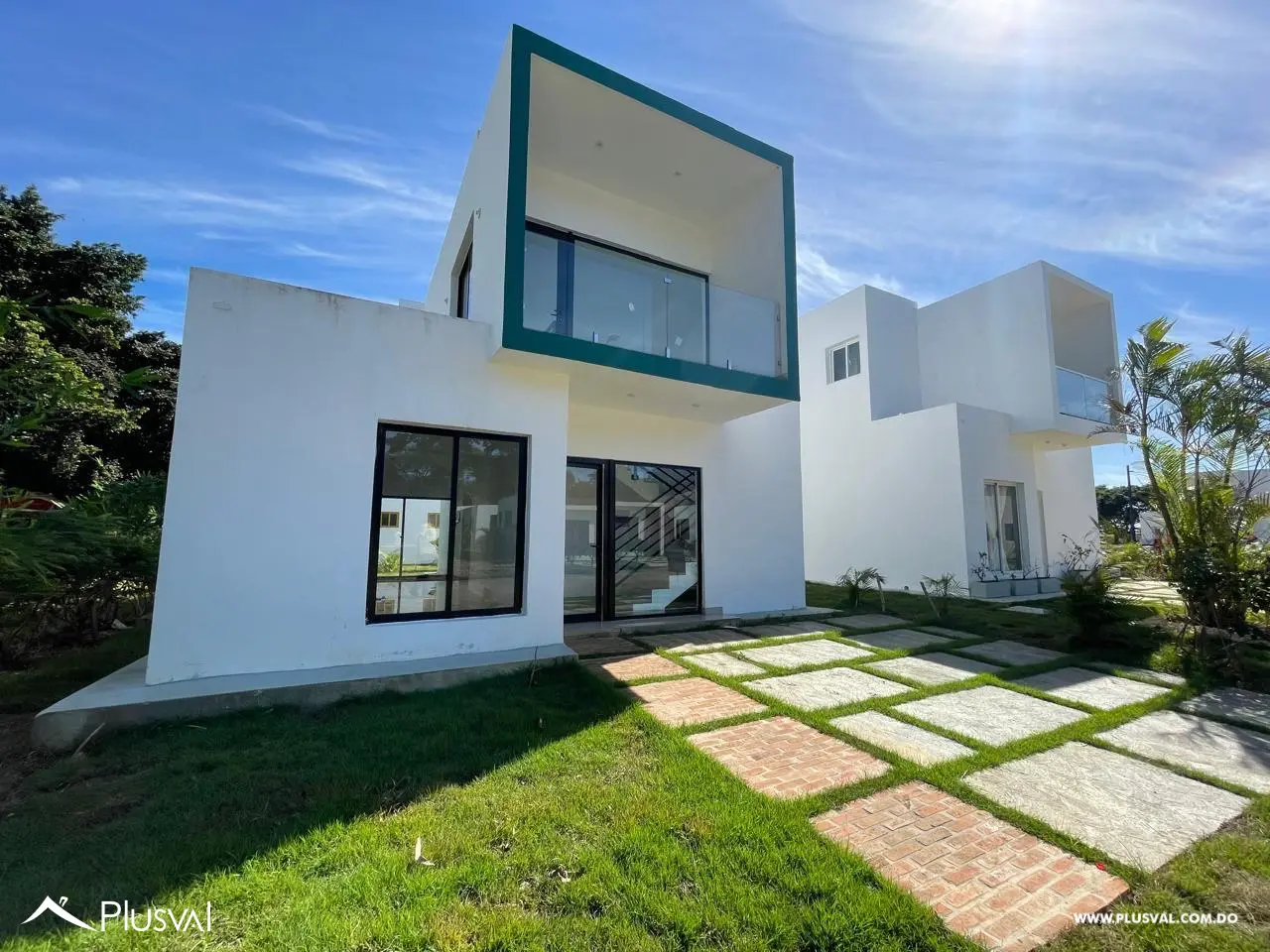 Casas de dos niveles en proyecto cerrado en Boca Chica 524826