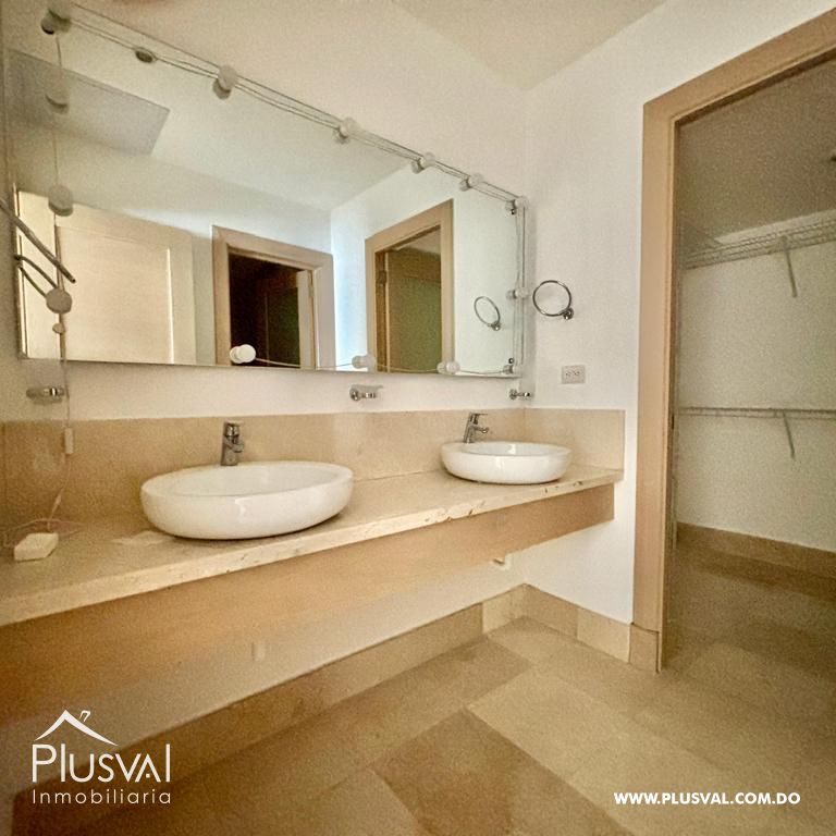 Alquiler de apartamento con amplio balcón en Piantini 344448