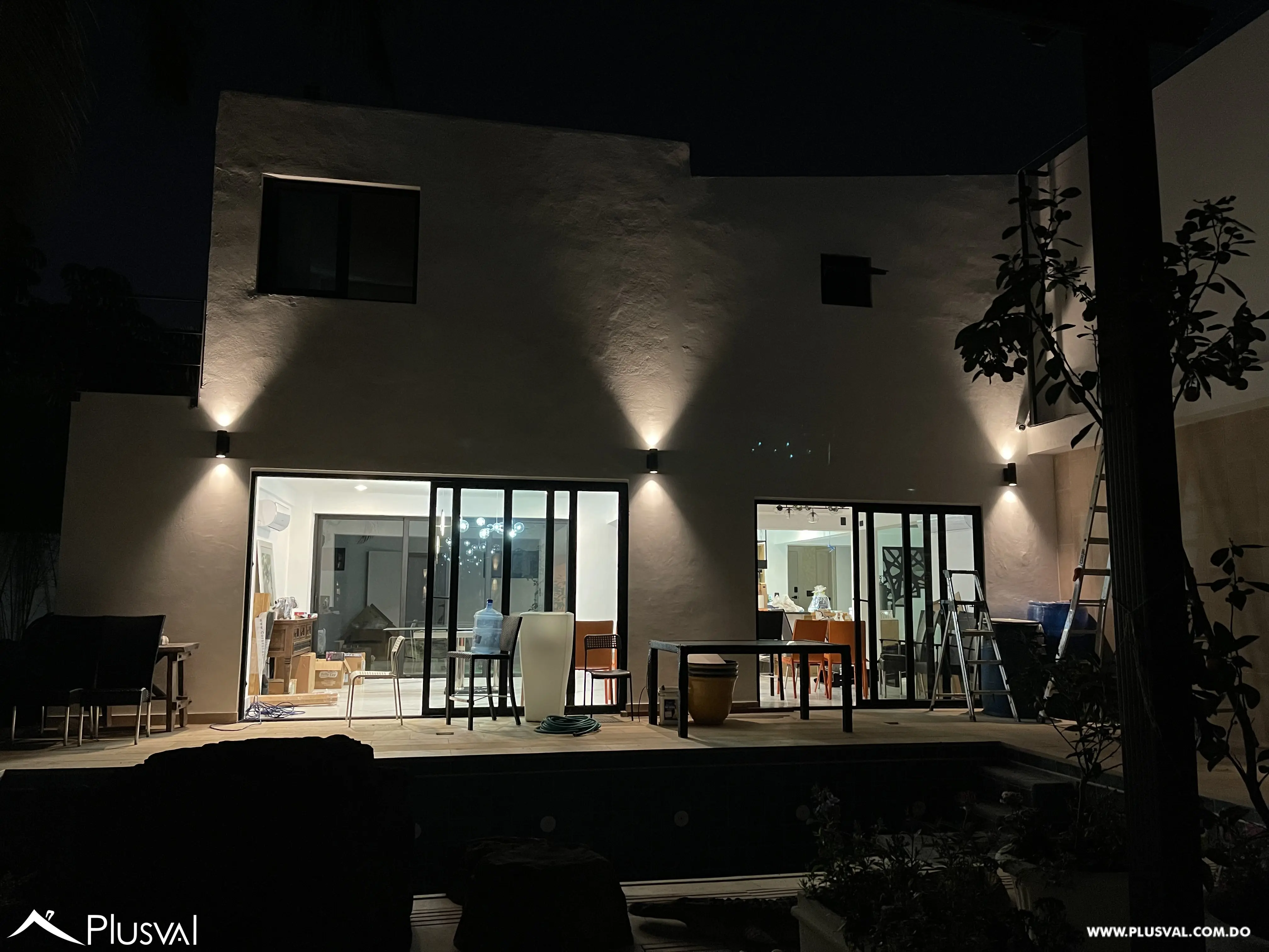Casa Inteligente con Paneles Solares, Tesla Powerwall y Piscina en Las Praderas 488004