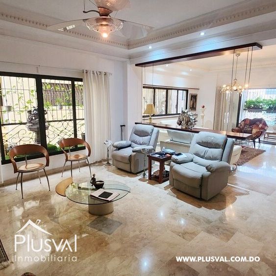 Se Vende  amplio apartamento en Naco 368930