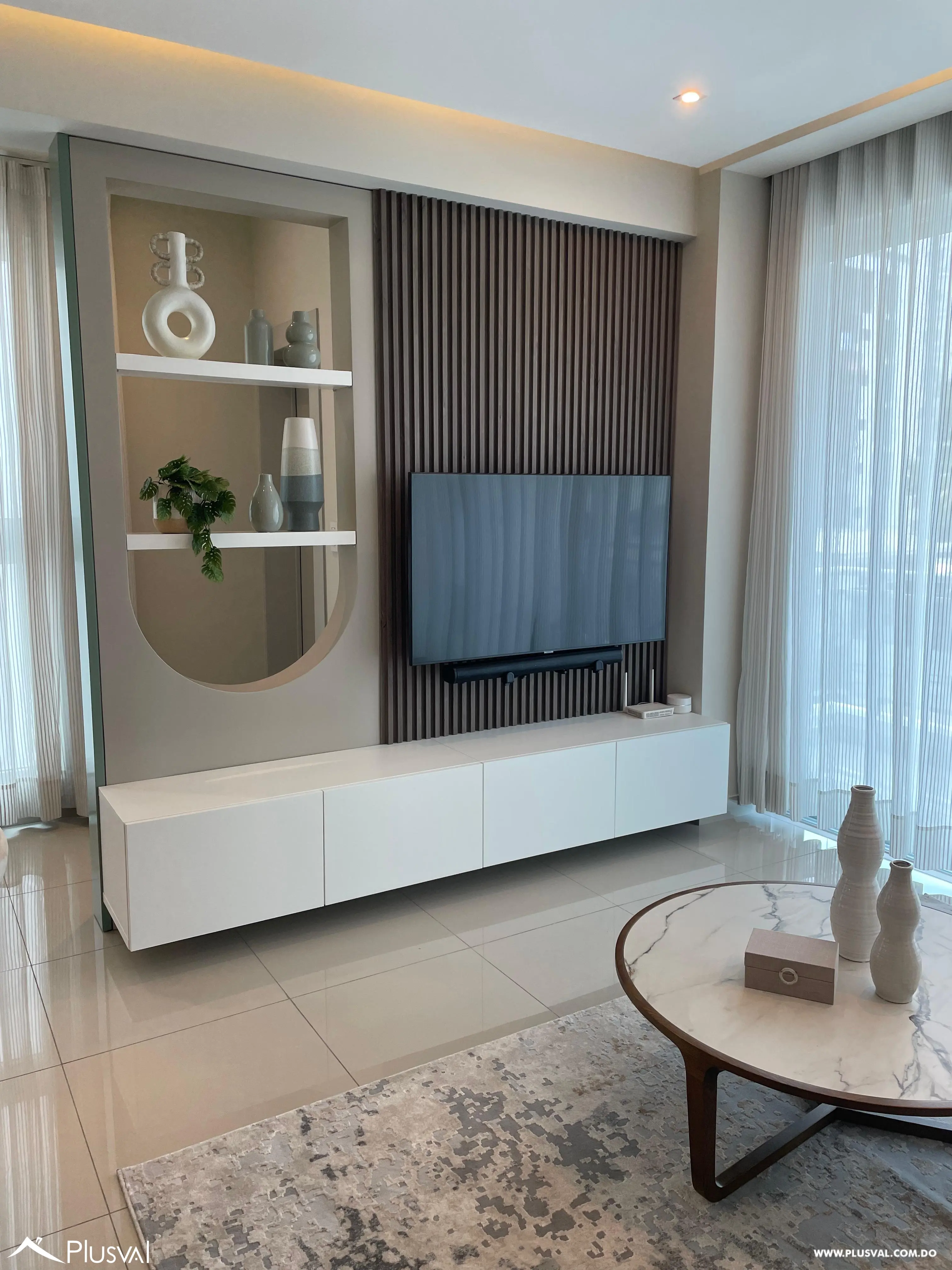 Se Alquila apartamento amueblado en Evaristo Morales 453899