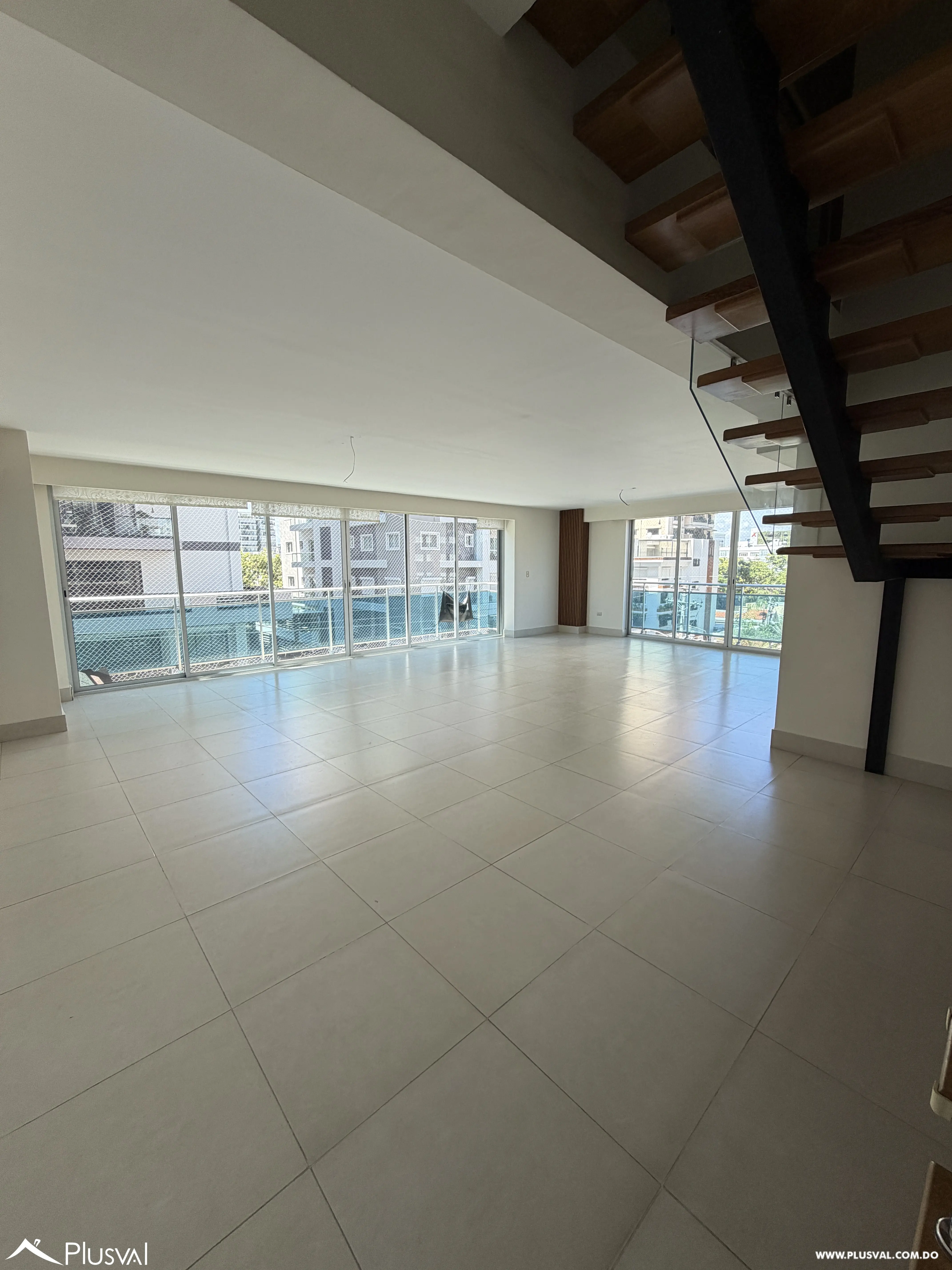 Apartamento de 3 habitaciones mas estudio  en alquiler en Serralles tipo loft. 467262