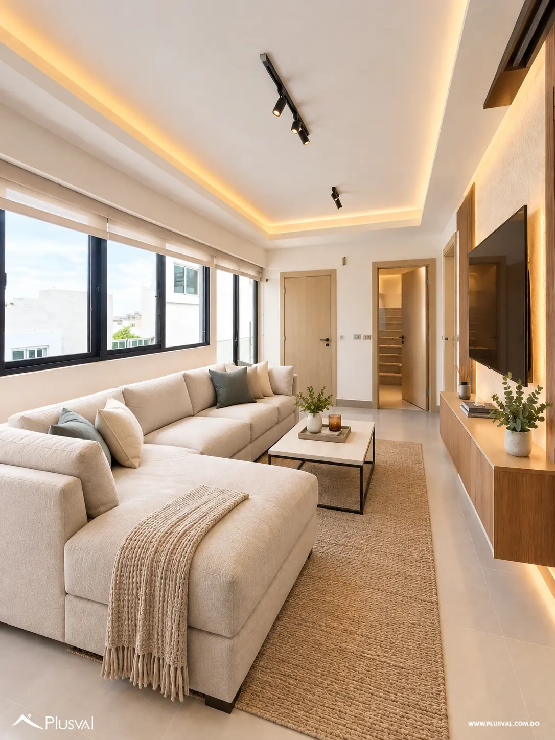 Apartamento en venta de 3 habitaciones en Evaristo Morales 531236